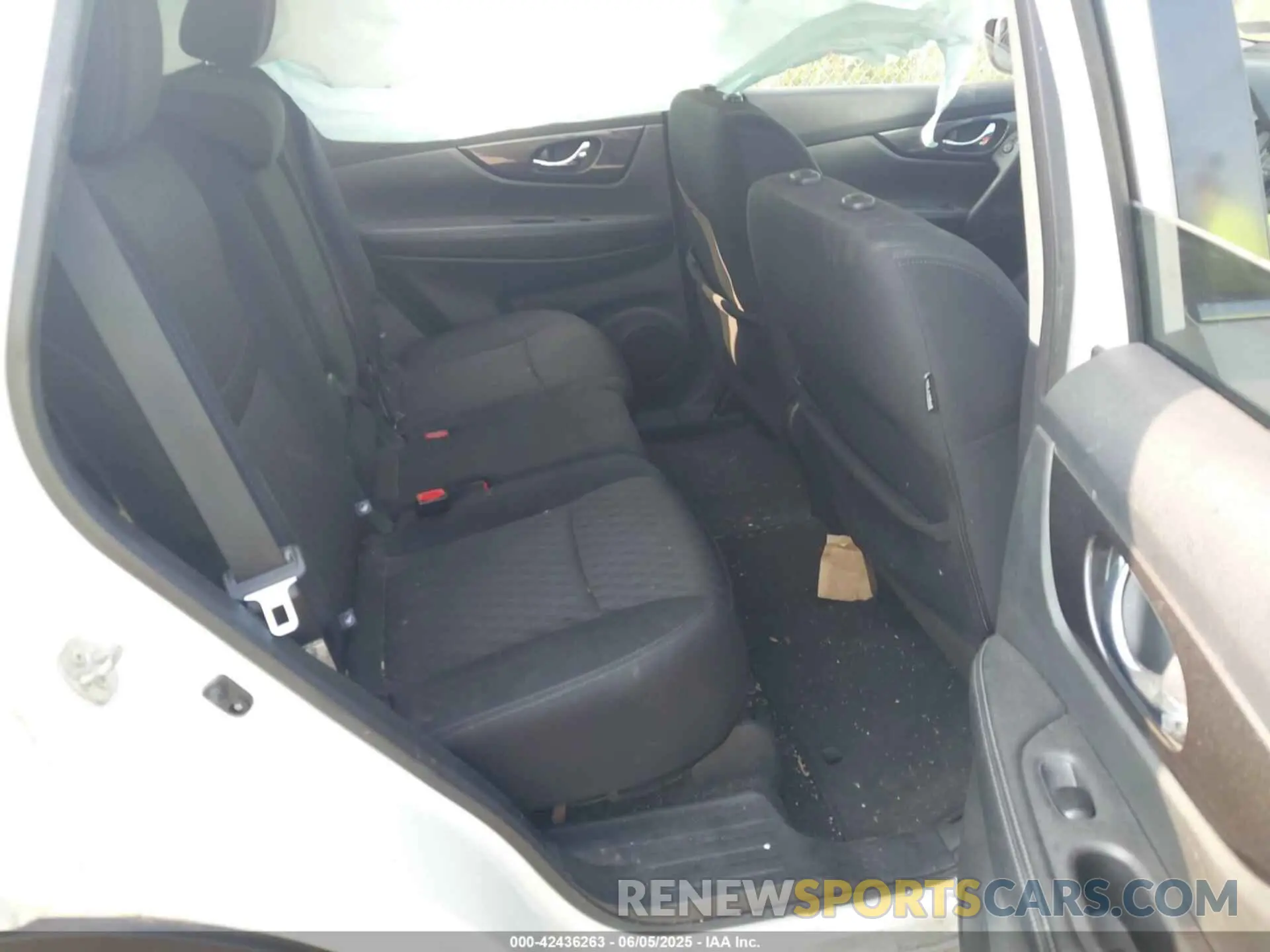 8 fotografías del automóvil dañado 5N1AT2MV6KC741263 NISSAN ROGUE 2019