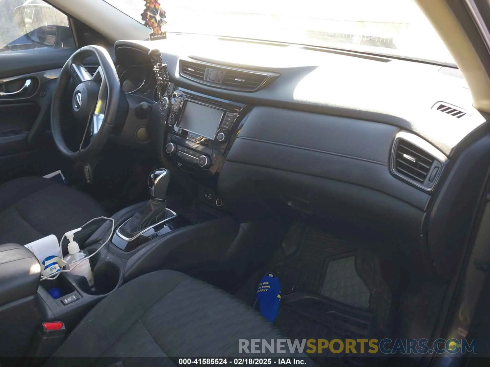 5 fotografías del automóvil dañado 5N1AT2MV6KC768785 NISSAN ROGUE 2019