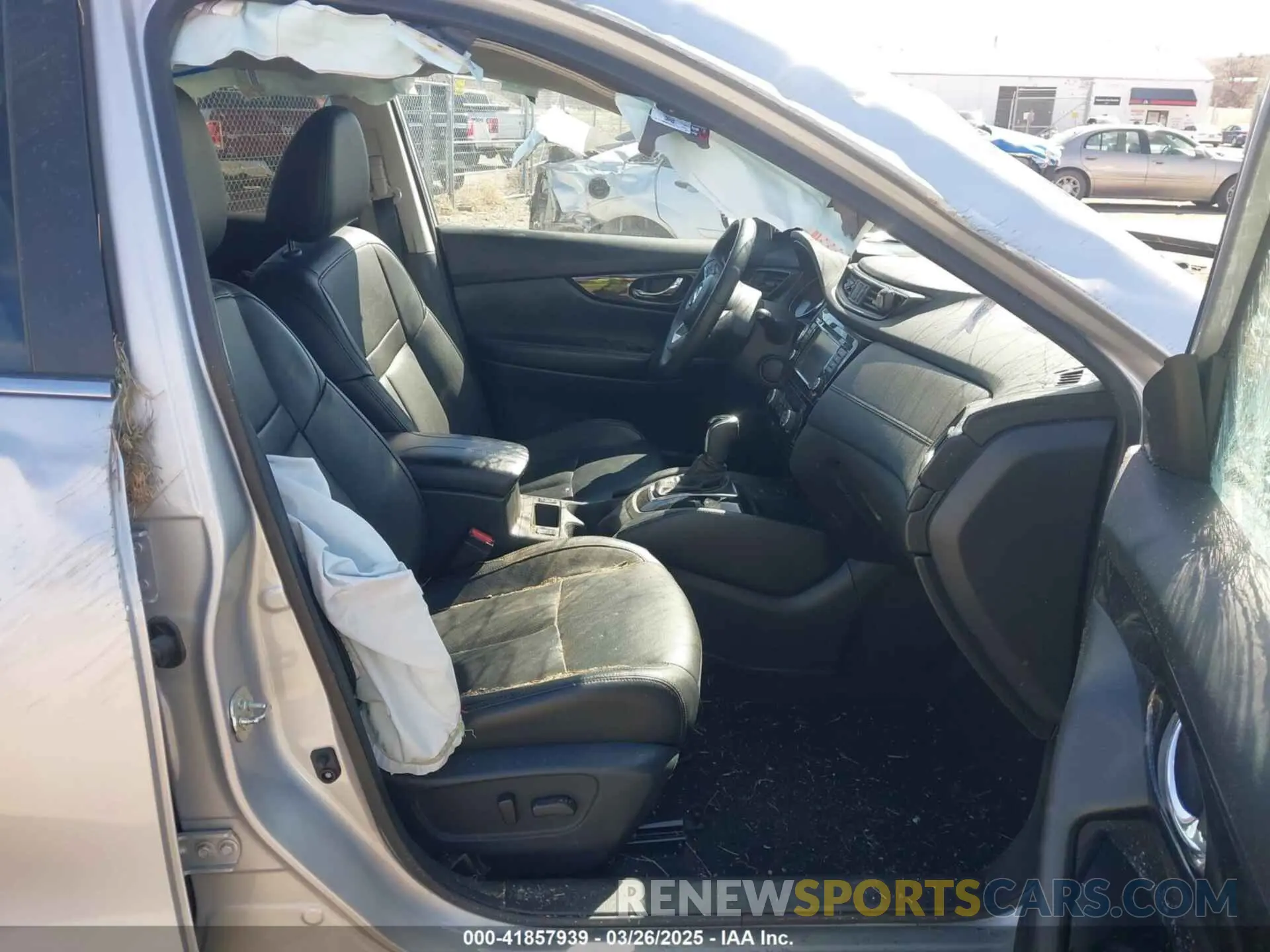 5 fotografías del automóvil dañado 5N1AT2MV6KC820495 NISSAN ROGUE 2019