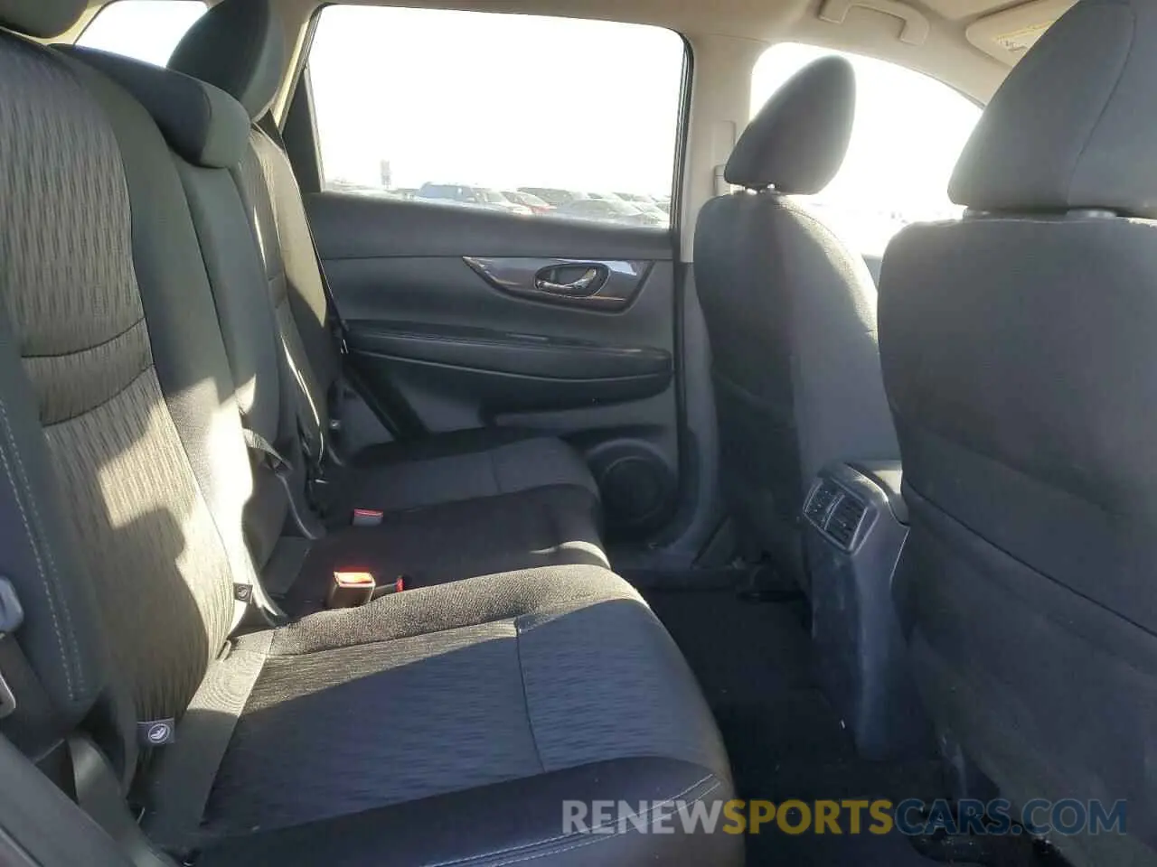 11 fotografías del automóvil dañado 5N1AT2MV7KC711186 NISSAN ROGUE 2019