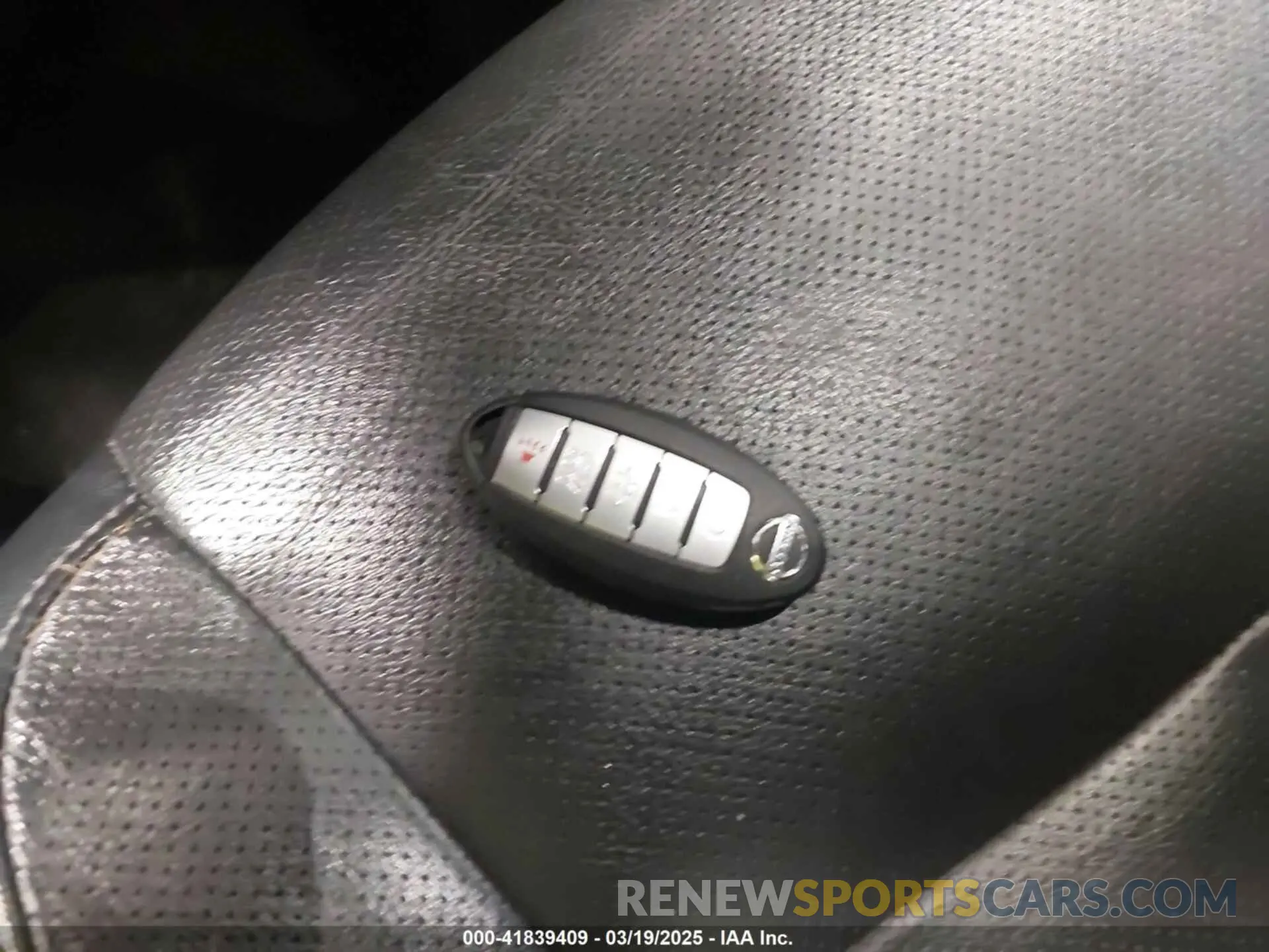11 fotografías del automóvil dañado 5N1AT2MV7KC712936 NISSAN ROGUE 2019