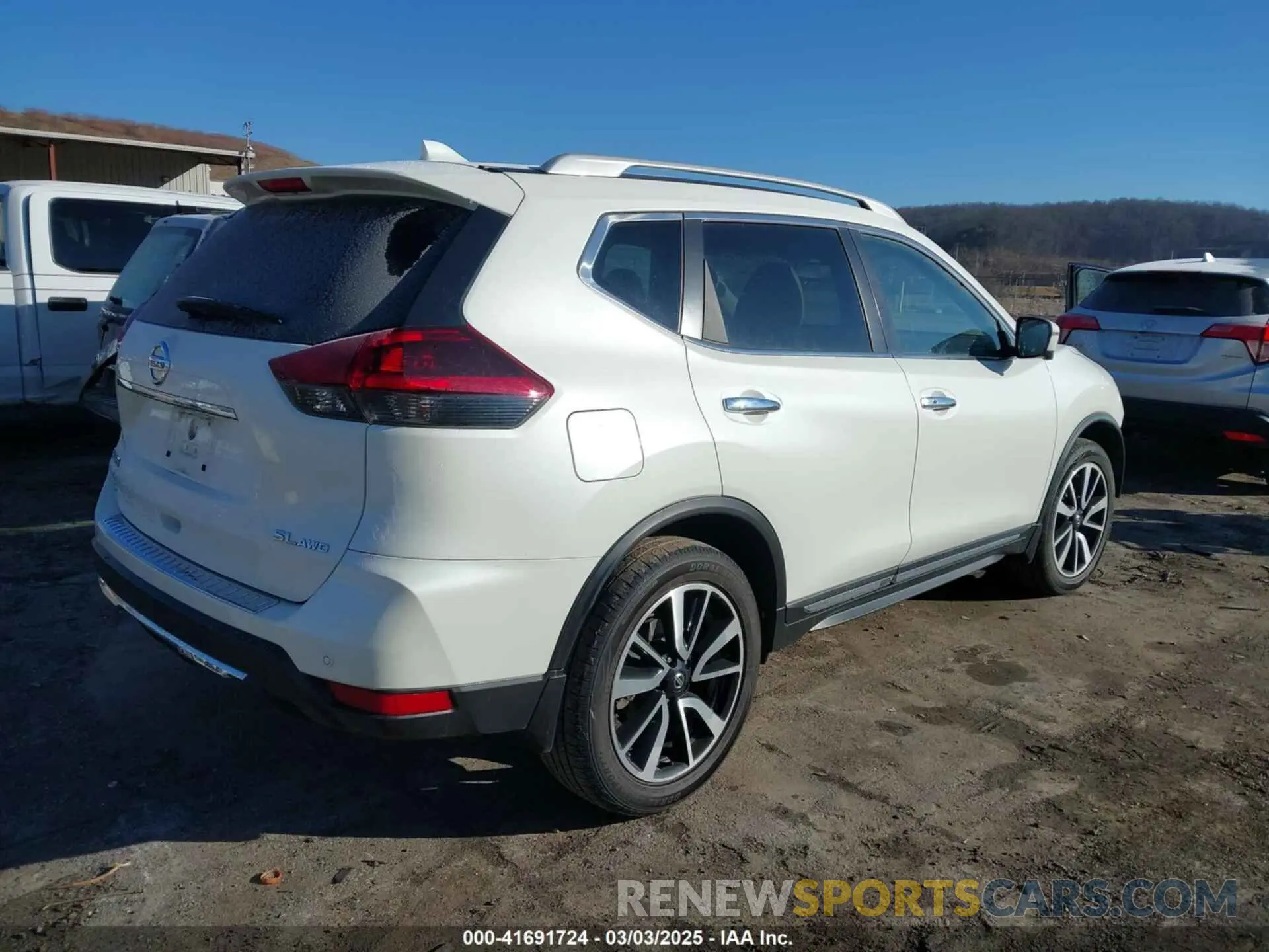4 fotografías del automóvil dañado 5N1AT2MV7KC819422 NISSAN ROGUE 2019