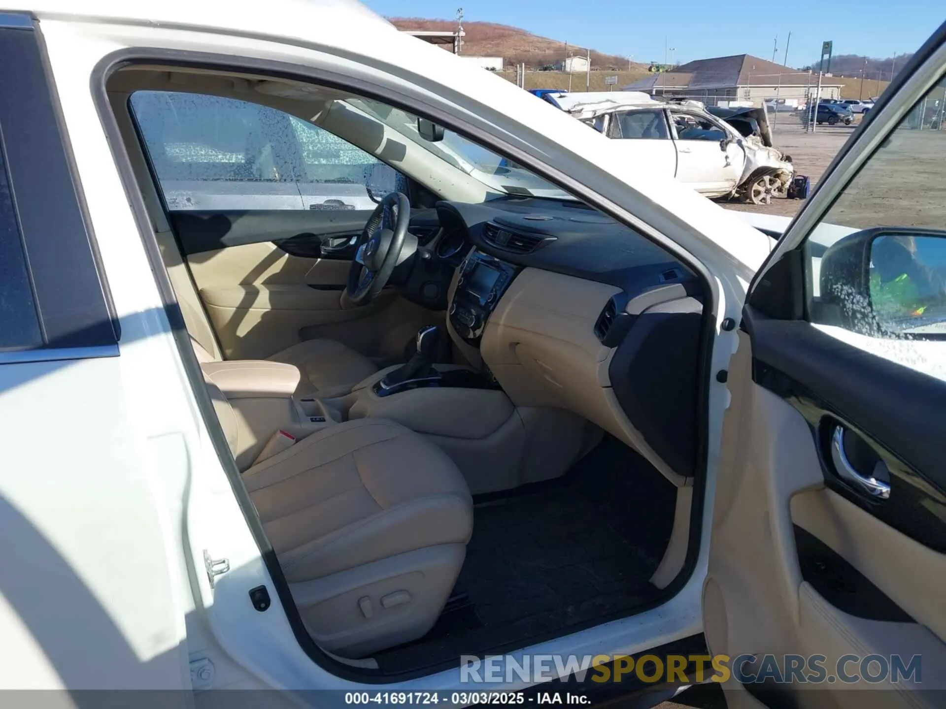 5 fotografías del automóvil dañado 5N1AT2MV7KC819422 NISSAN ROGUE 2019