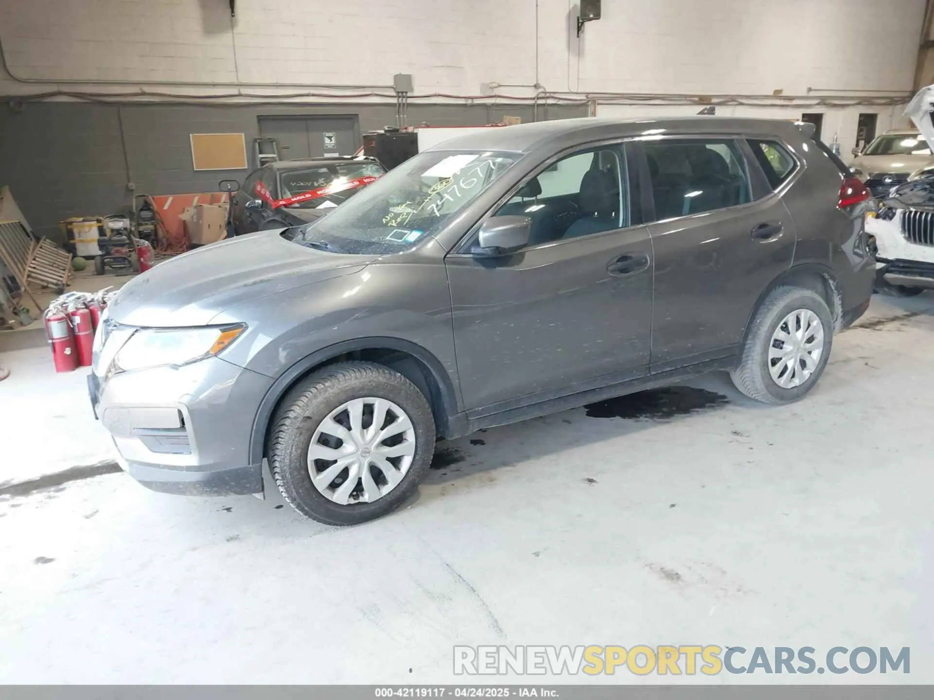 2 fotografías del automóvil dañado 5N1AT2MV8KC747677 NISSAN ROGUE 2019