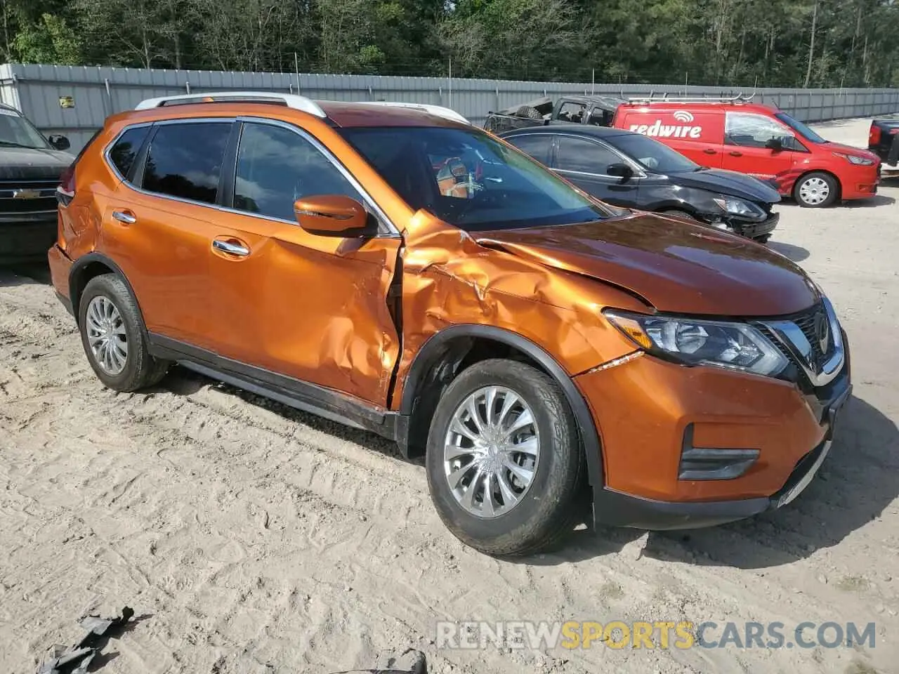4 fotografías del automóvil dañado 5N1AT2MV8KC767282 NISSAN ROGUE 2019