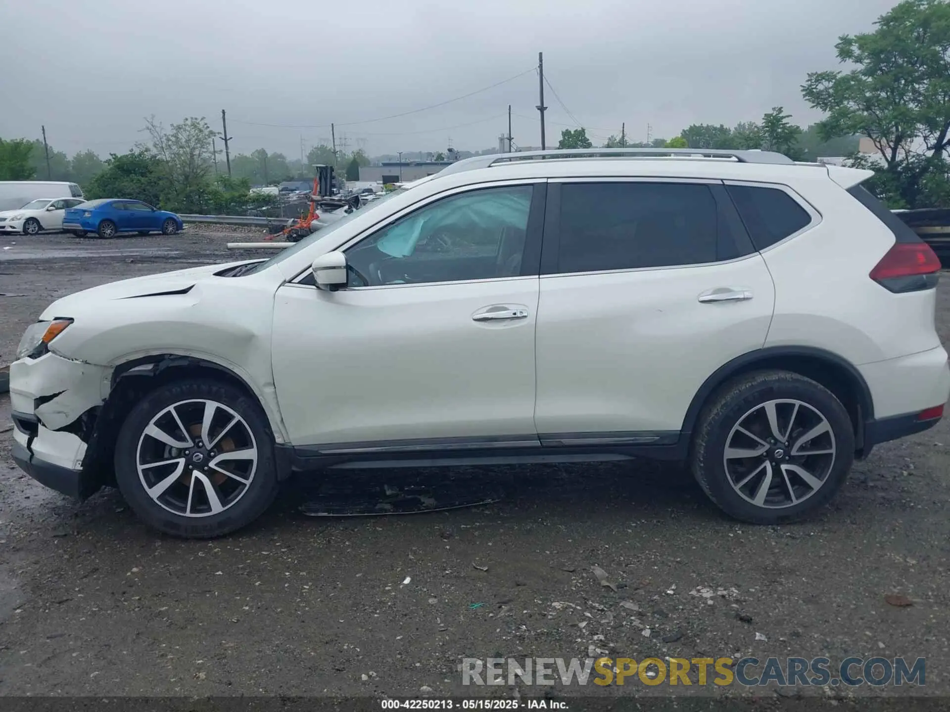 14 fotografías del automóvil dañado 5N1AT2MV8KC840022 NISSAN ROGUE 2019
