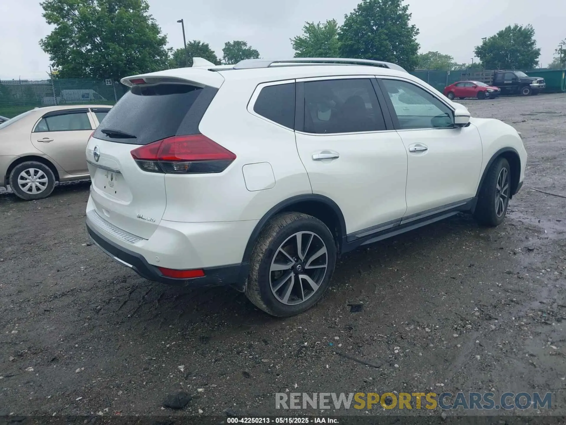 4 fotografías del automóvil dañado 5N1AT2MV8KC840022 NISSAN ROGUE 2019