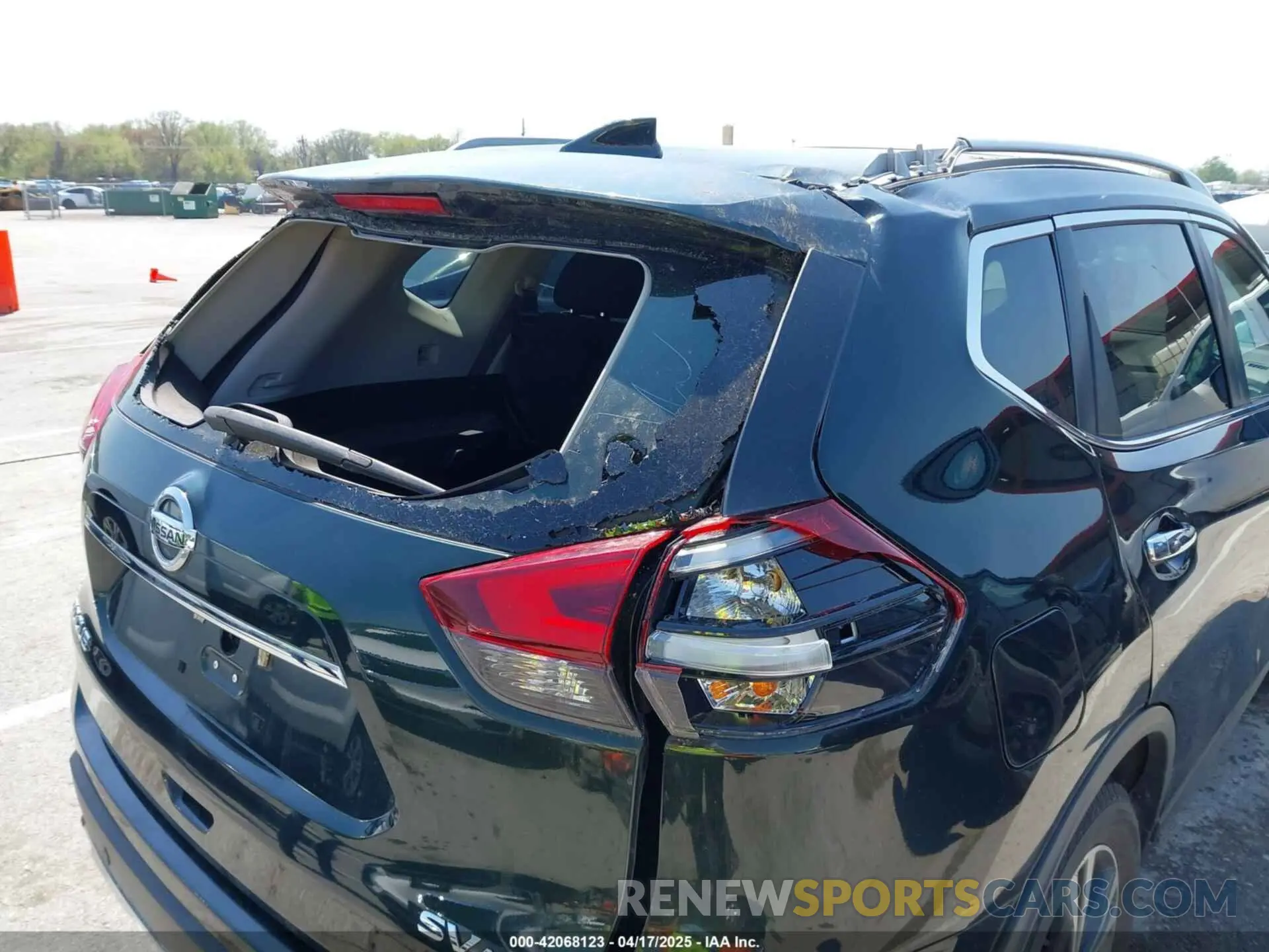 6 fotografías del automóvil dañado 5N1AT2MV9KC757926 NISSAN ROGUE 2019