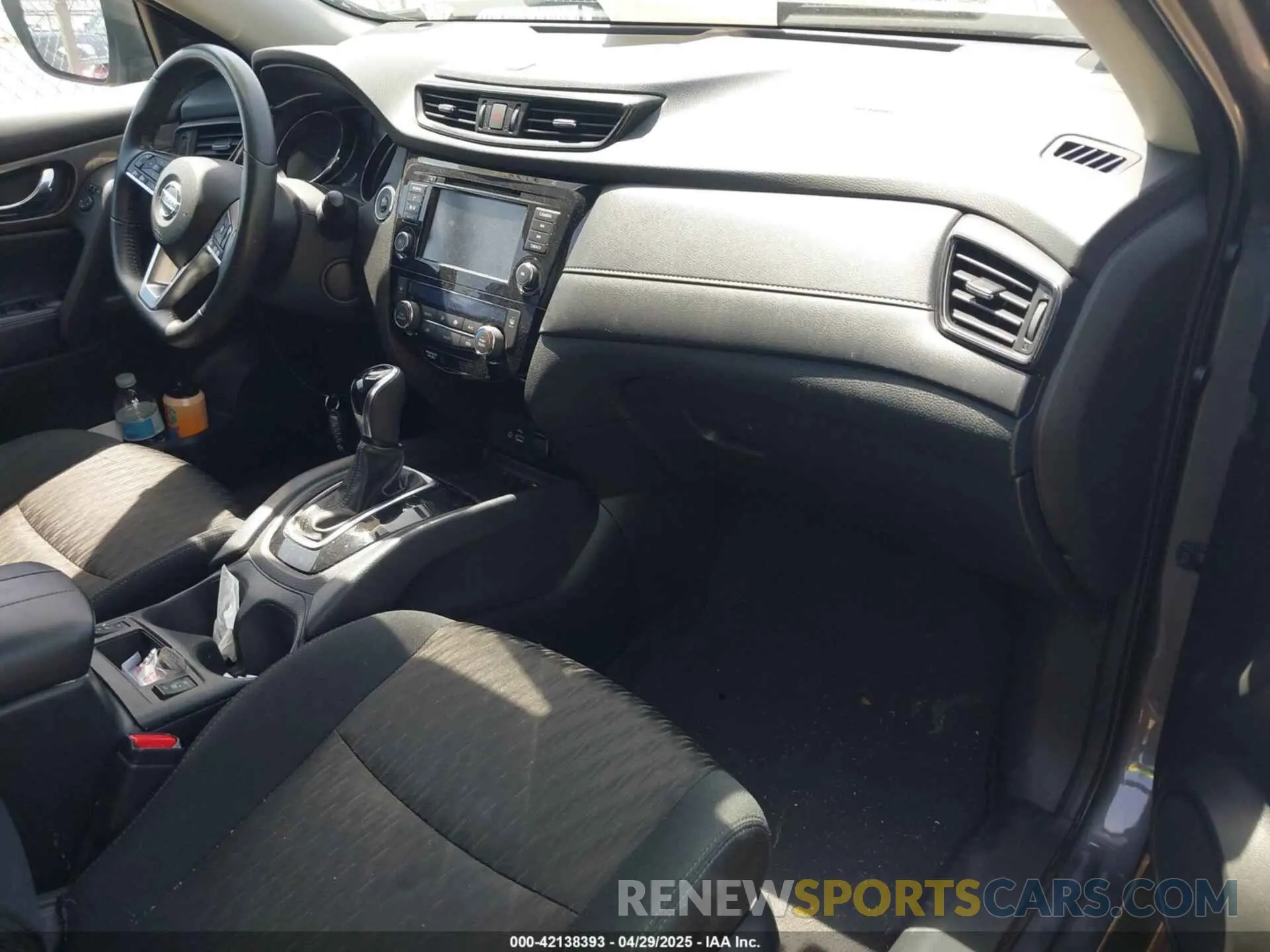 5 fotografías del automóvil dañado 5N1AT2MV9KC770000 NISSAN ROGUE 2019