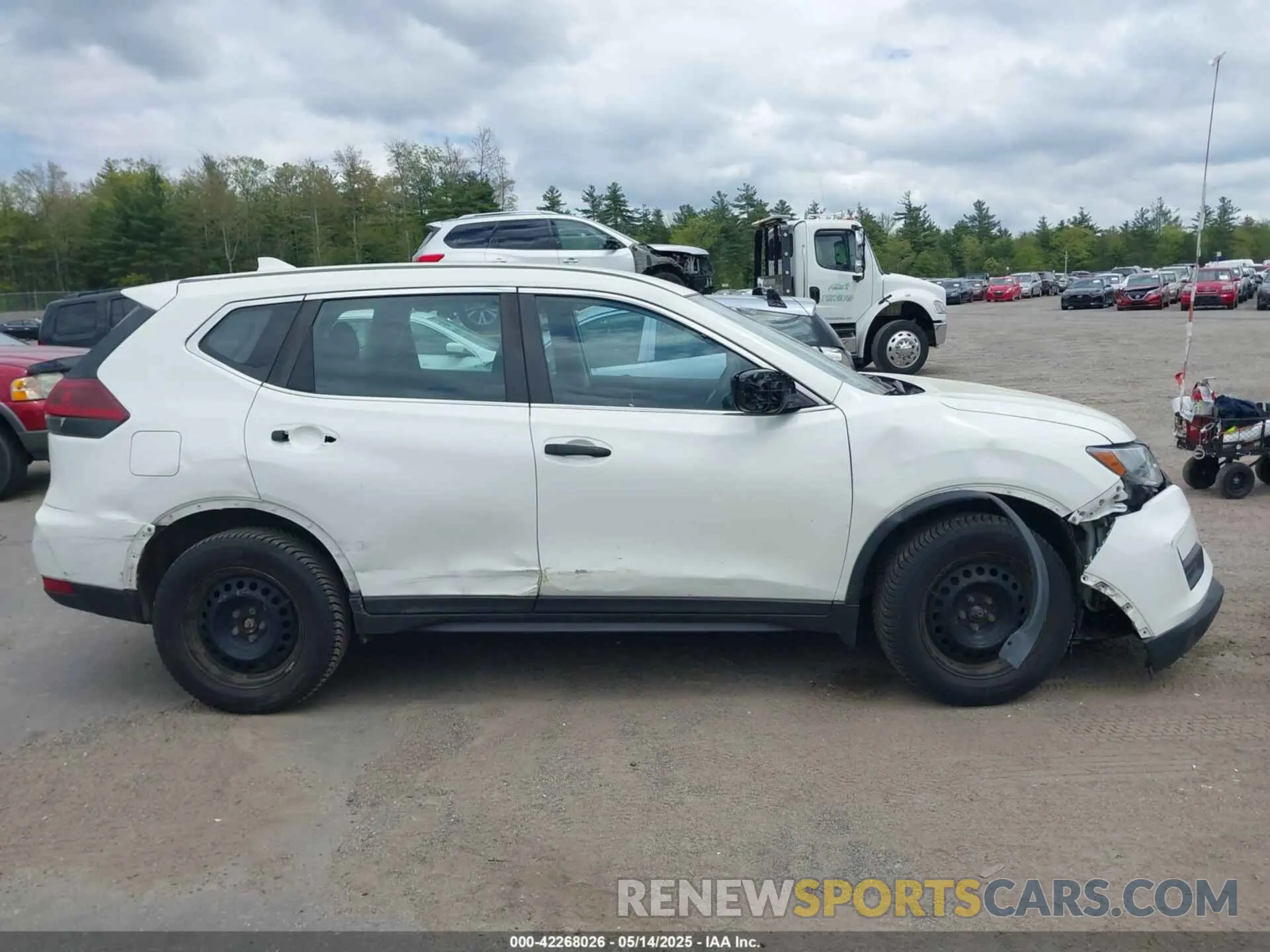 14 fotografías del automóvil dañado 5N1AT2MVXKC717242 NISSAN ROGUE 2019