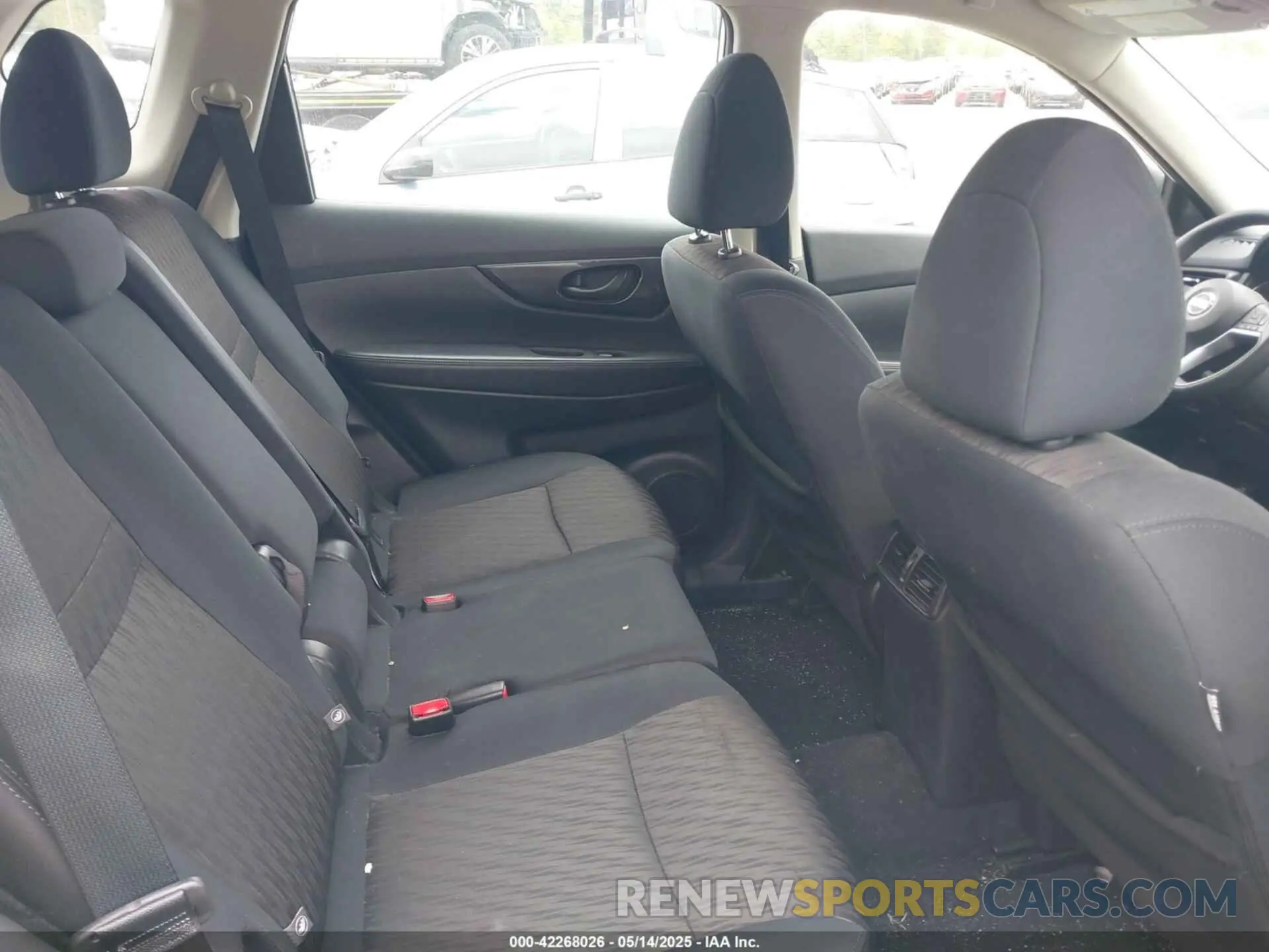 8 fotografías del automóvil dañado 5N1AT2MVXKC717242 NISSAN ROGUE 2019