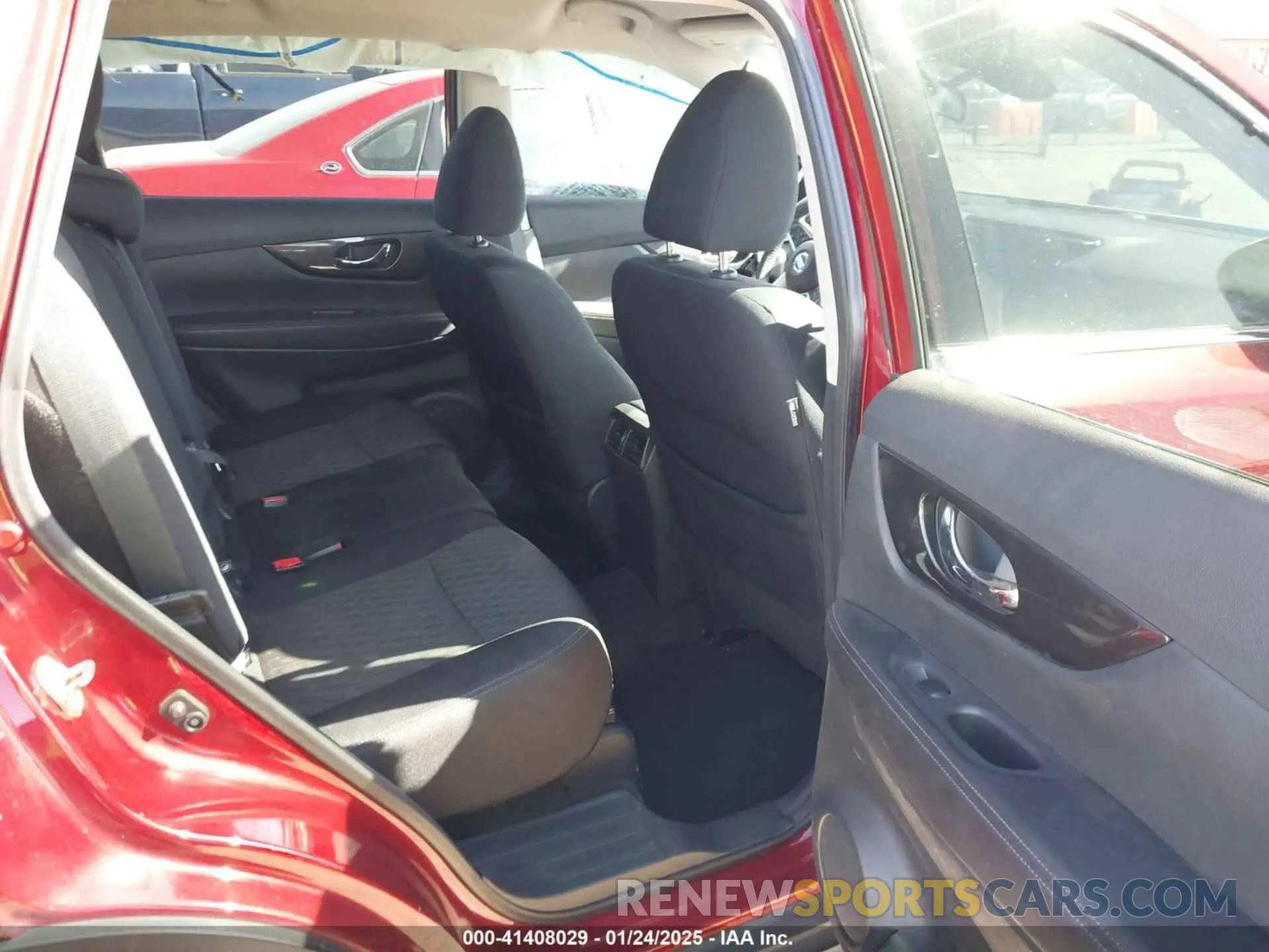 8 fotografías del automóvil dañado 5N1AT2MVXKC801738 NISSAN ROGUE 2019