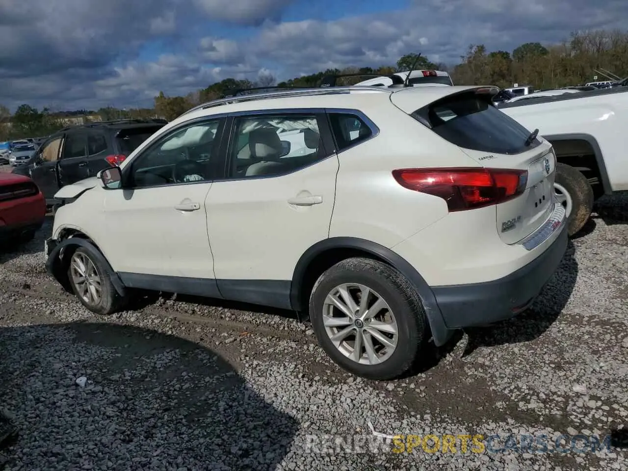 2 fotografías del automóvil dañado JN1BJ1CP0KW220486 NISSAN ROGUE 2019