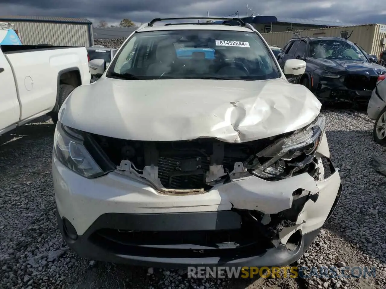5 fotografías del automóvil dañado JN1BJ1CP0KW220486 NISSAN ROGUE 2019