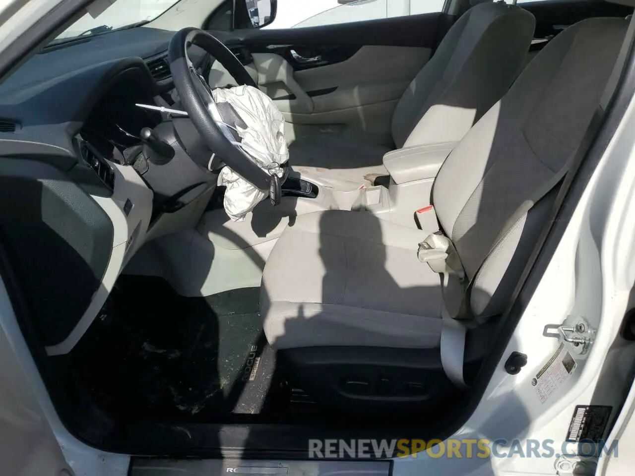 7 fotografías del automóvil dañado JN1BJ1CP0KW220486 NISSAN ROGUE 2019
