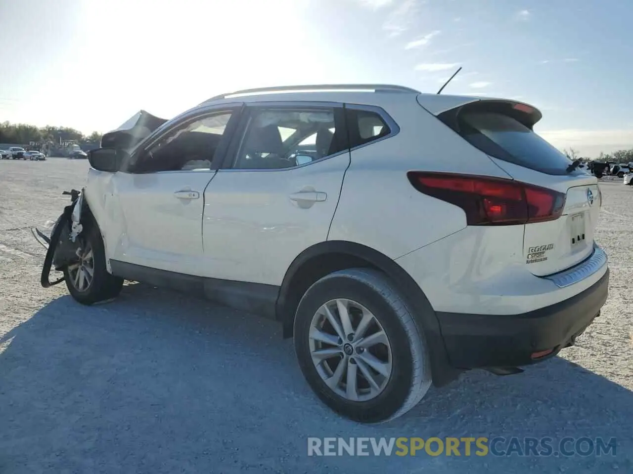 2 fotografías del automóvil dañado JN1BJ1CP0KW238132 NISSAN ROGUE 2019