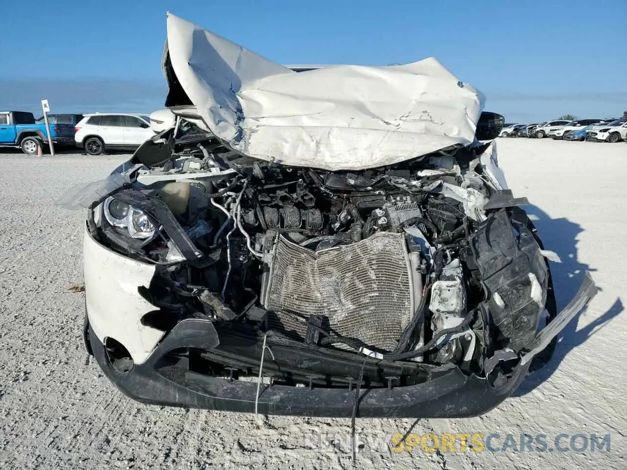 5 fotografías del automóvil dañado JN1BJ1CP0KW238132 NISSAN ROGUE 2019