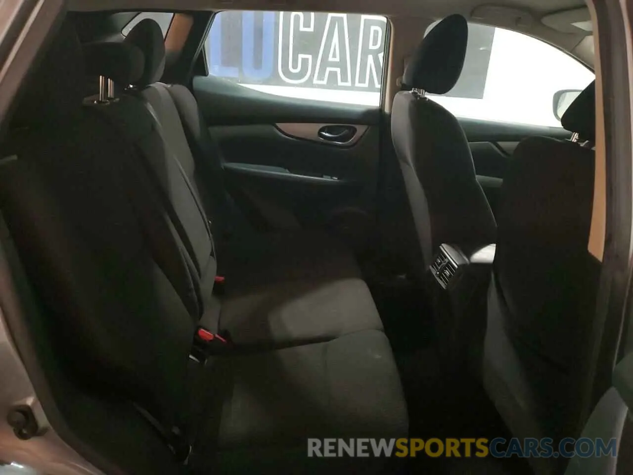 11 fotografías del automóvil dañado JN1BJ1CP0KW240138 NISSAN ROGUE 2019