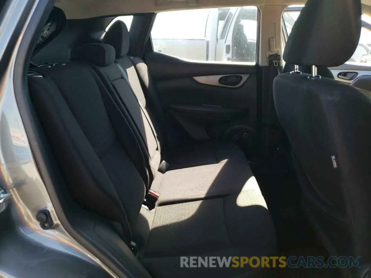10 fotografías del automóvil dañado JN1BJ1CP0KW530072 NISSAN ROGUE 2019