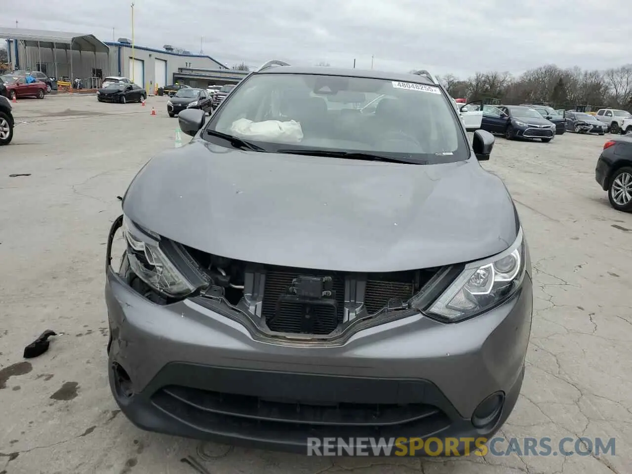 5 fotografías del automóvil dañado JN1BJ1CP1KW236440 NISSAN ROGUE 2019
