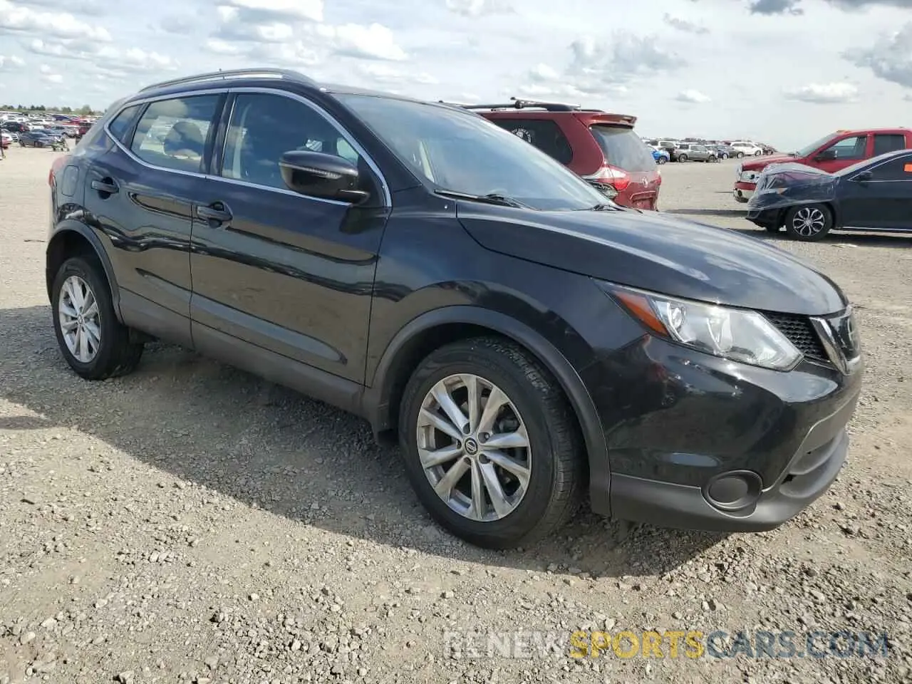 4 fotografías del automóvil dañado JN1BJ1CP1KW522479 NISSAN ROGUE 2019
