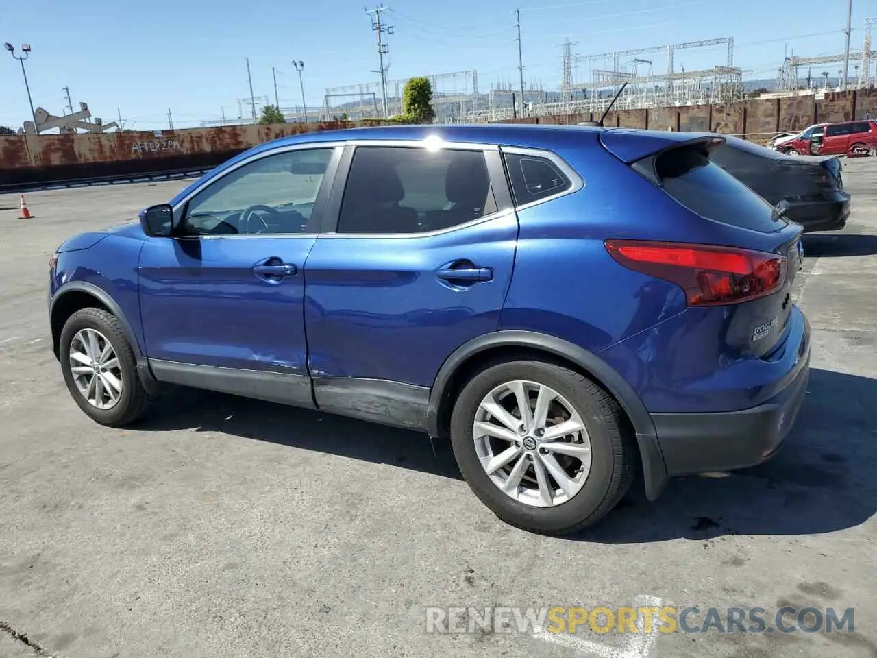 2 fotografías del automóvil dañado JN1BJ1CP2KW244062 NISSAN ROGUE 2019