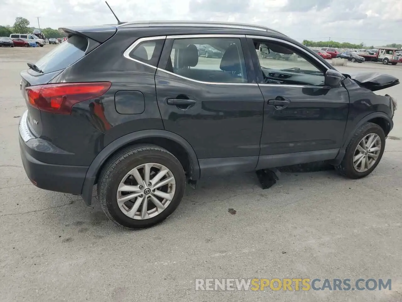 3 fotografías del automóvil dañado JN1BJ1CP2KW523740 NISSAN ROGUE 2019