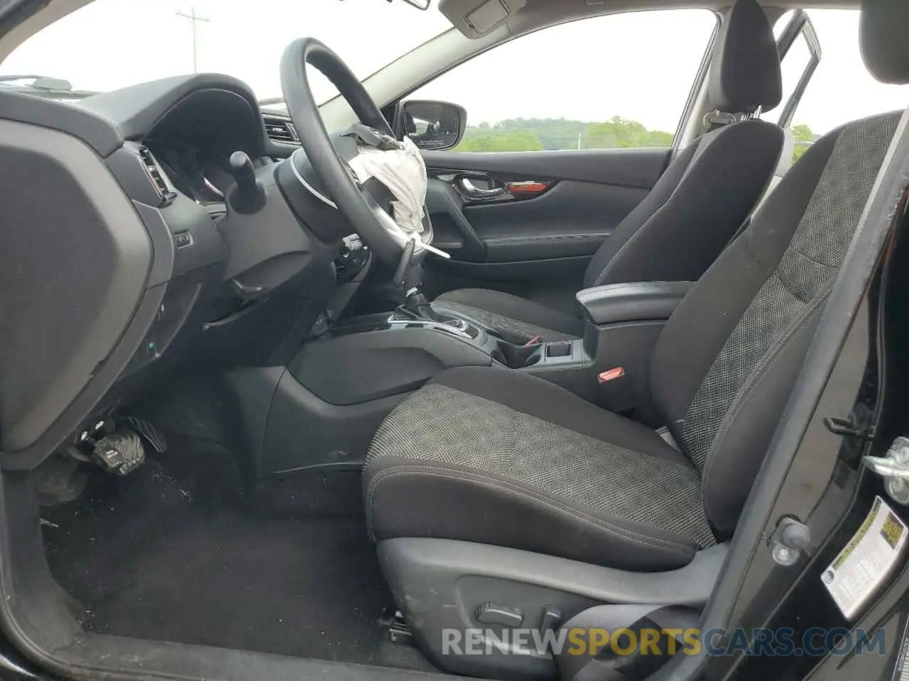 7 fotografías del automóvil dañado JN1BJ1CP2KW523740 NISSAN ROGUE 2019