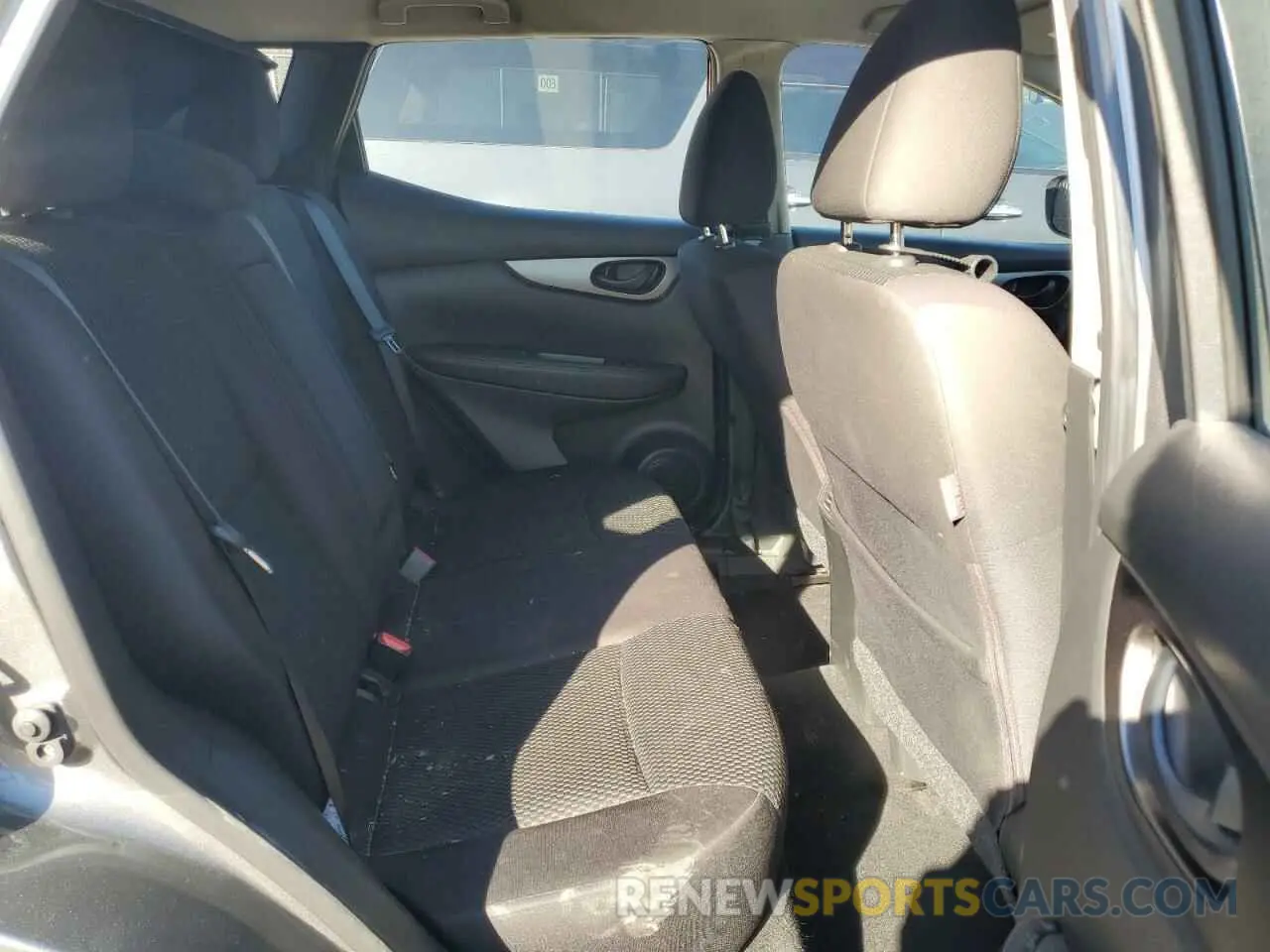 12 fotografías del automóvil dañado JN1BJ1CP3KW229358 NISSAN ROGUE 2019