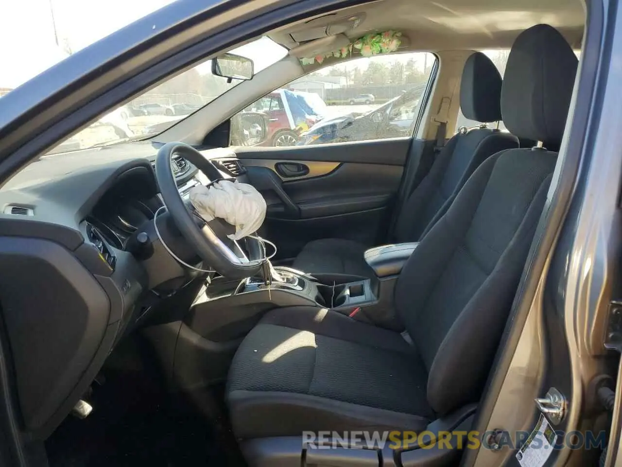 7 fotografías del automóvil dañado JN1BJ1CP3KW229358 NISSAN ROGUE 2019