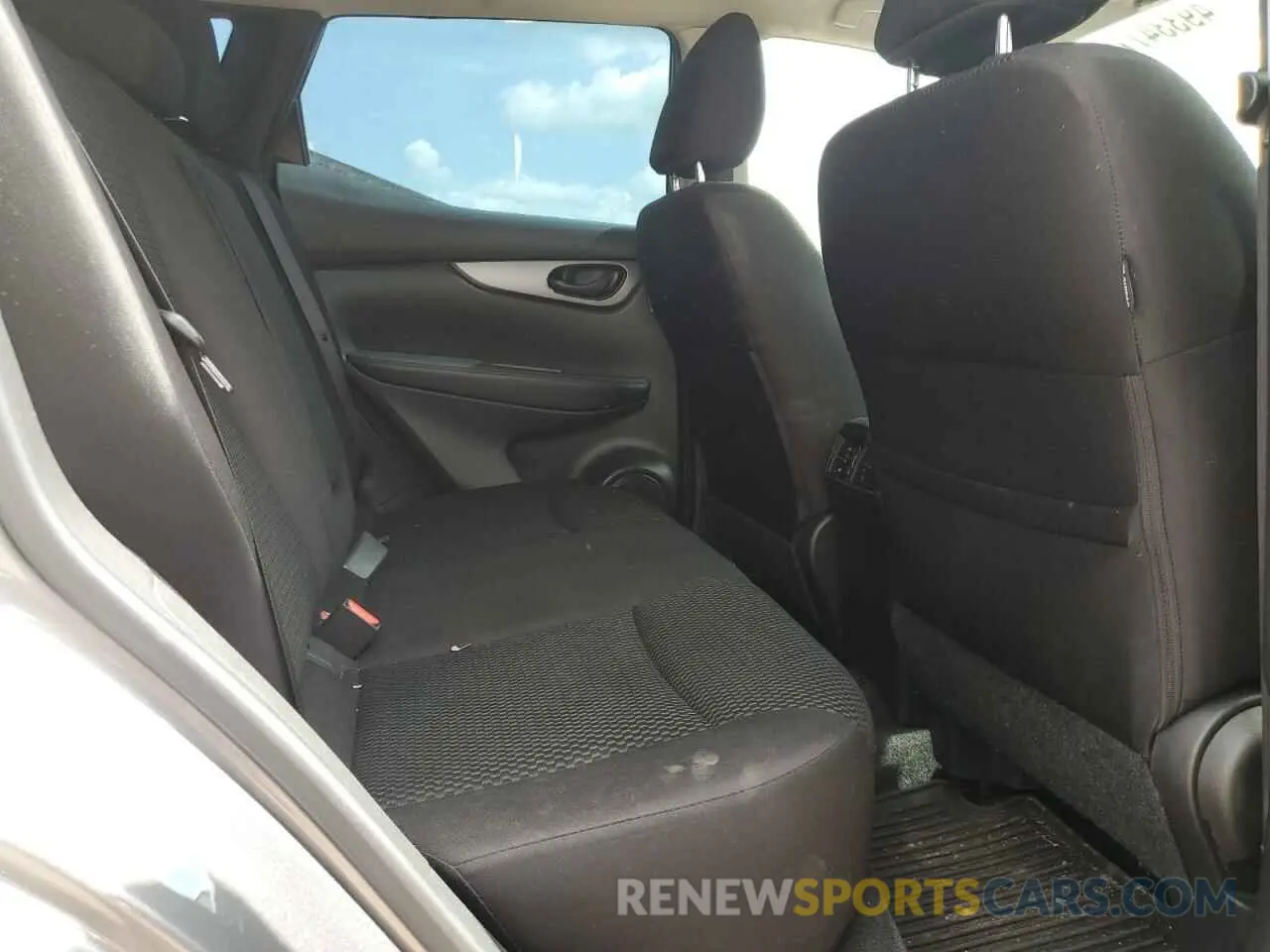 11 fotografías del automóvil dañado JN1BJ1CP4KW216120 NISSAN ROGUE 2019