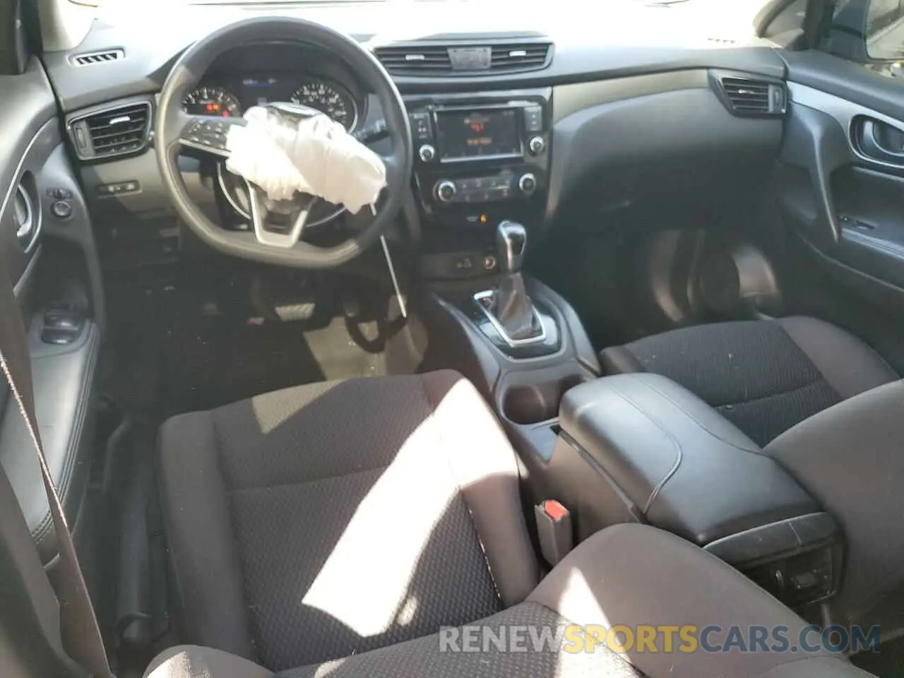 8 fotografías del automóvil dañado JN1BJ1CP4KW216991 NISSAN ROGUE 2019