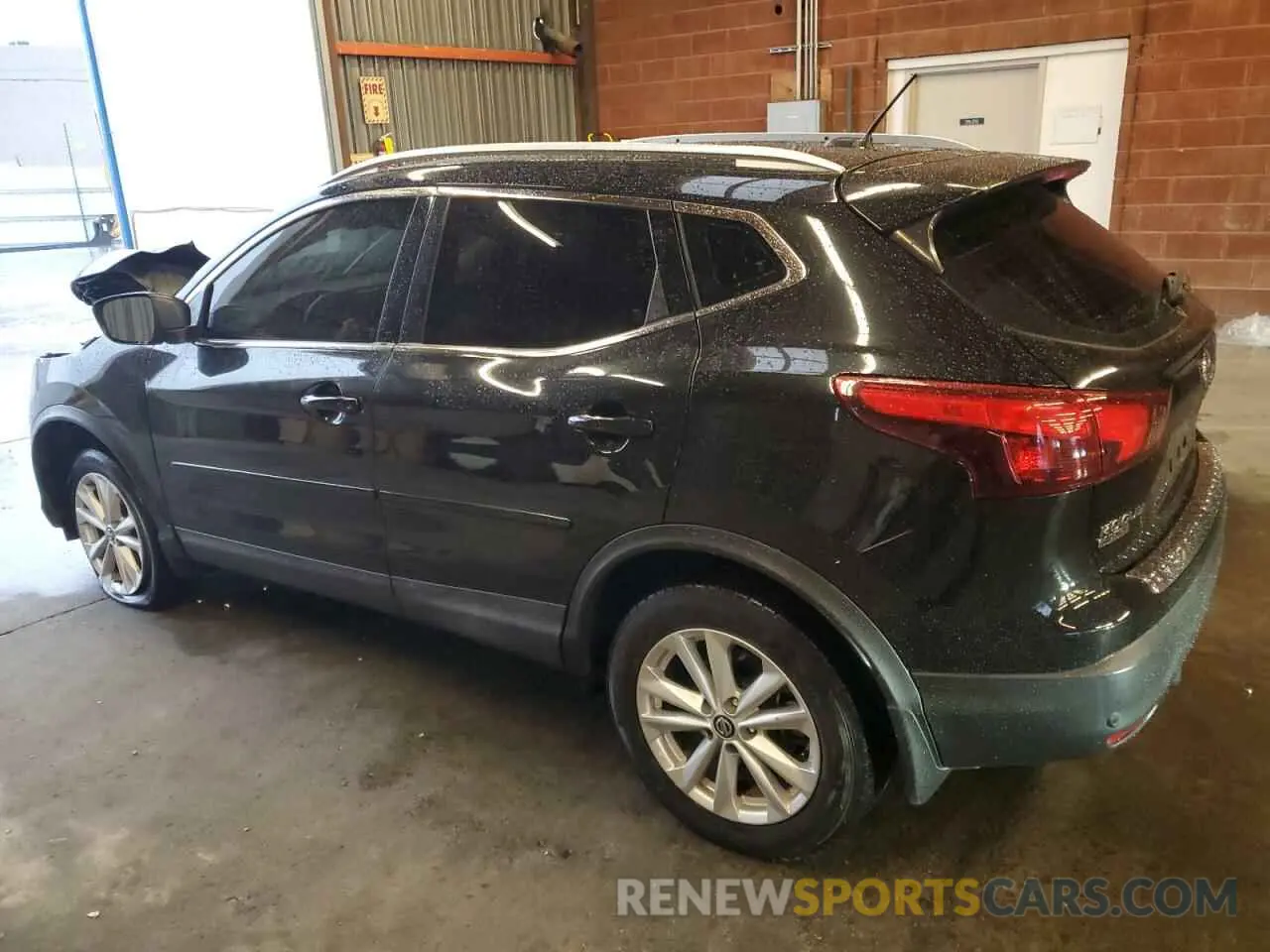 2 fotografías del automóvil dañado JN1BJ1CP4KW242894 NISSAN ROGUE 2019