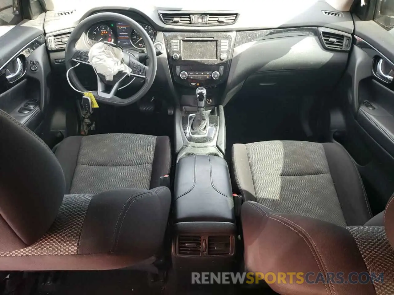 8 fotografías del automóvil dañado JN1BJ1CP4KW242894 NISSAN ROGUE 2019