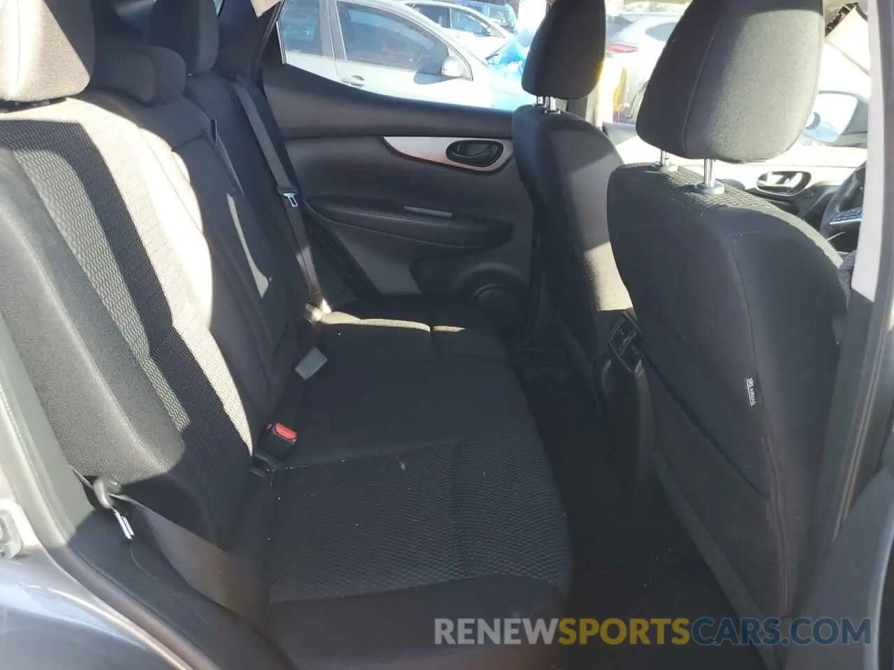 11 fotografías del automóvil dañado JN1BJ1CP6KW238667 NISSAN ROGUE 2019