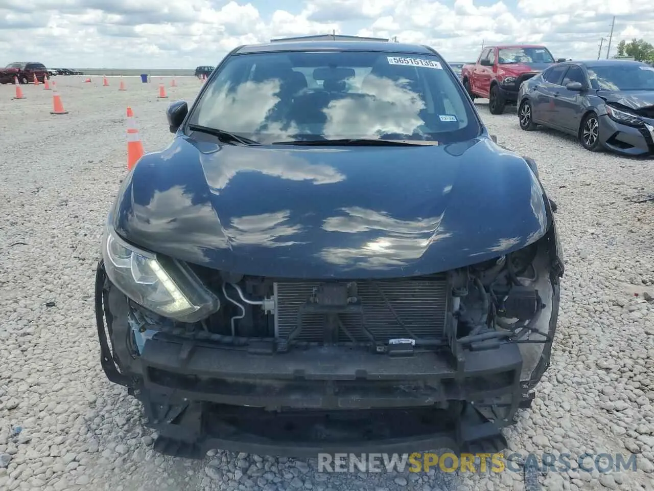5 fotografías del automóvil dañado JN1BJ1CP7KW229802 NISSAN ROGUE 2019