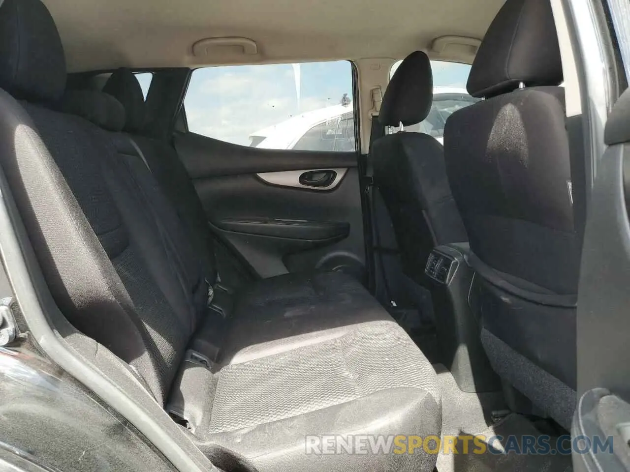 11 fotografías del automóvil dañado JN1BJ1CP7KW529730 NISSAN ROGUE 2019