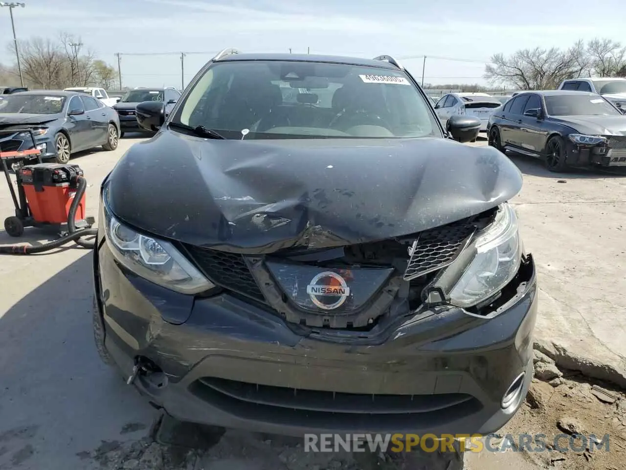 5 fotografías del automóvil dañado JN1BJ1CP8KW528313 NISSAN ROGUE 2019
