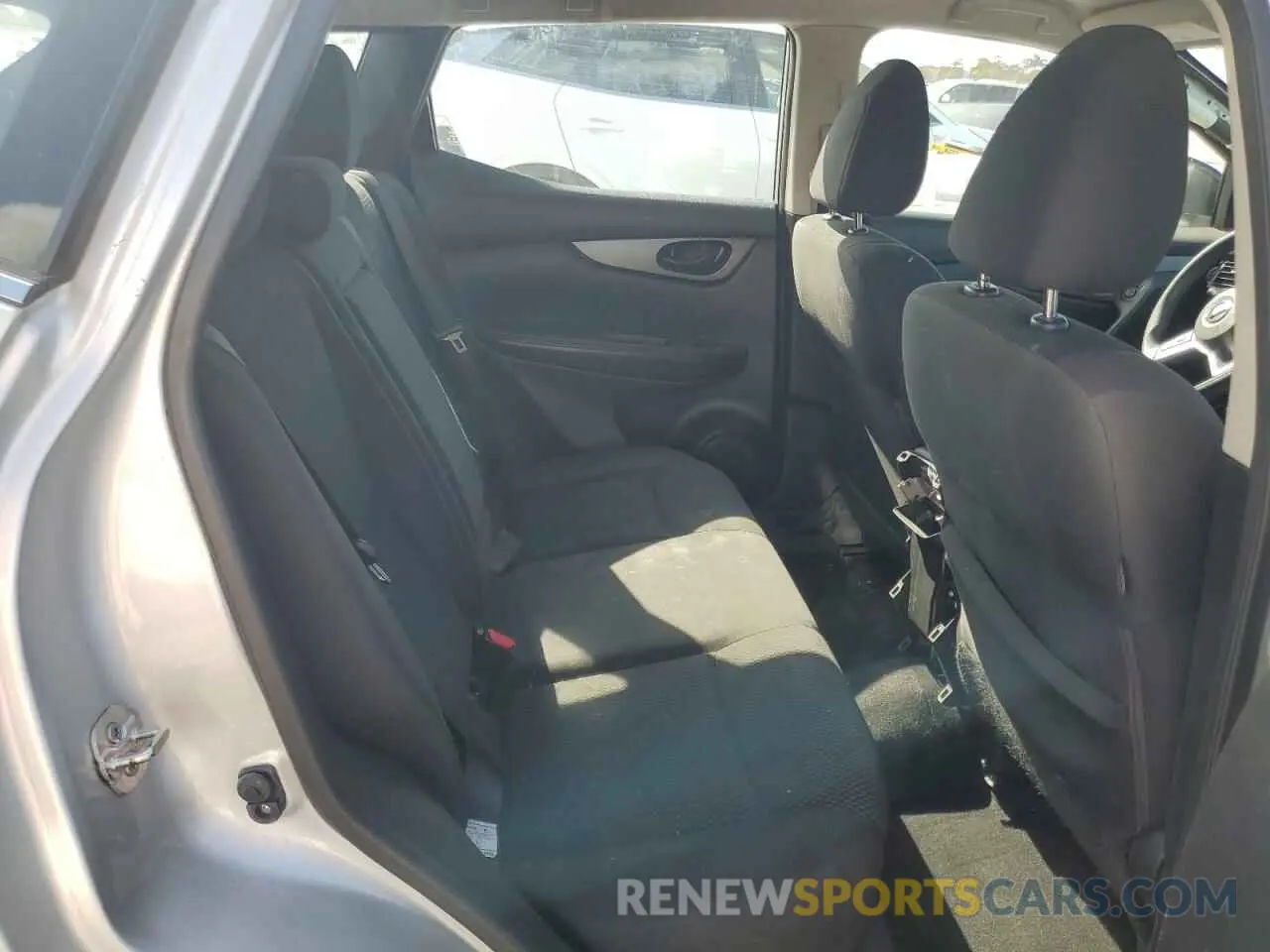 10 fotografías del automóvil dañado JN1BJ1CP9KW521564 NISSAN ROGUE 2019