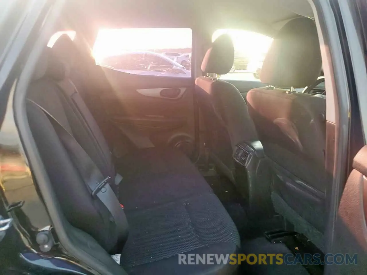 11 fotografías del automóvil dañado JN1BJ1CPXKW236582 NISSAN ROGUE 2019