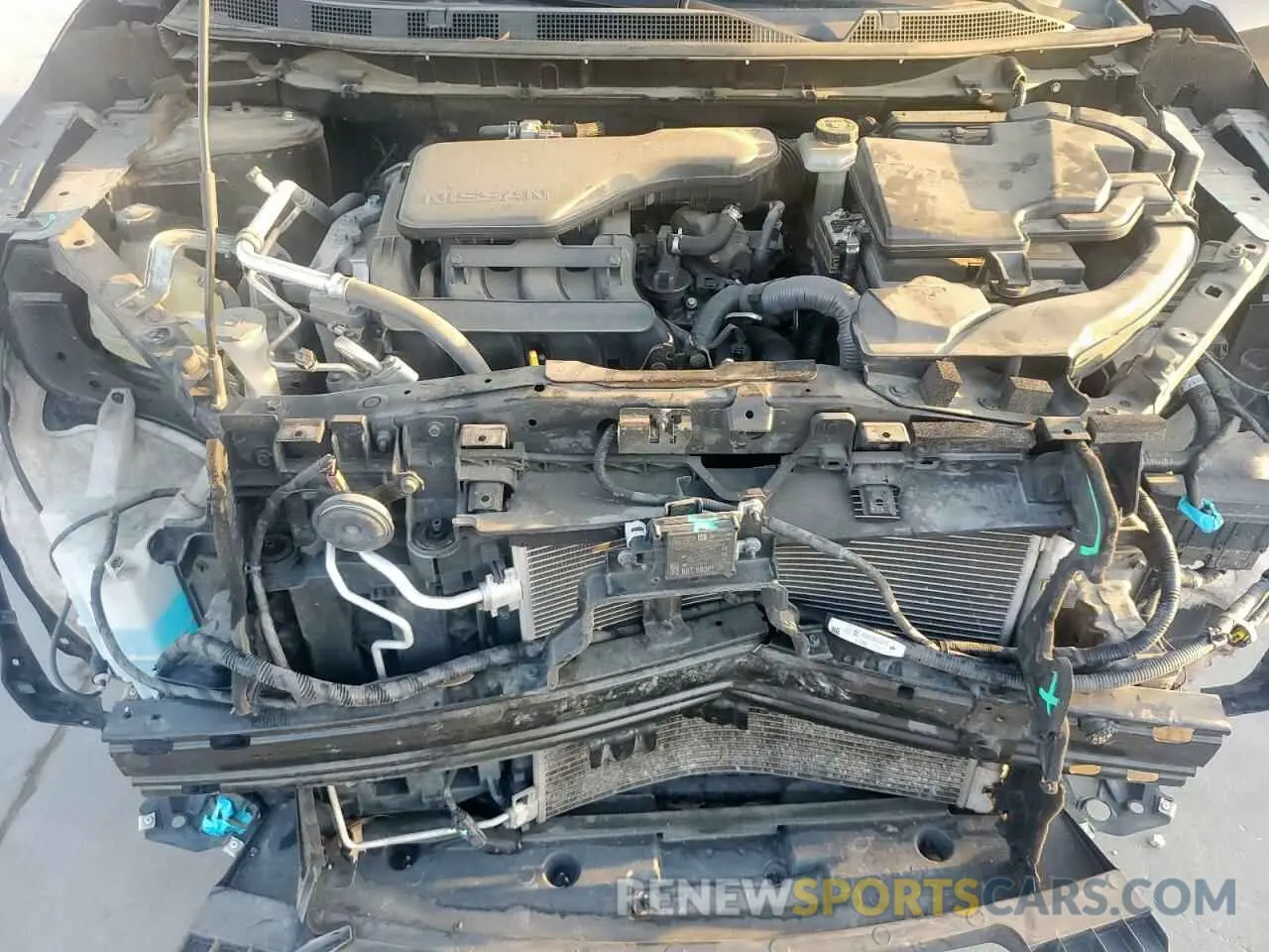 12 fotografías del automóvil dañado JN1BJ1CPXKW236582 NISSAN ROGUE 2019