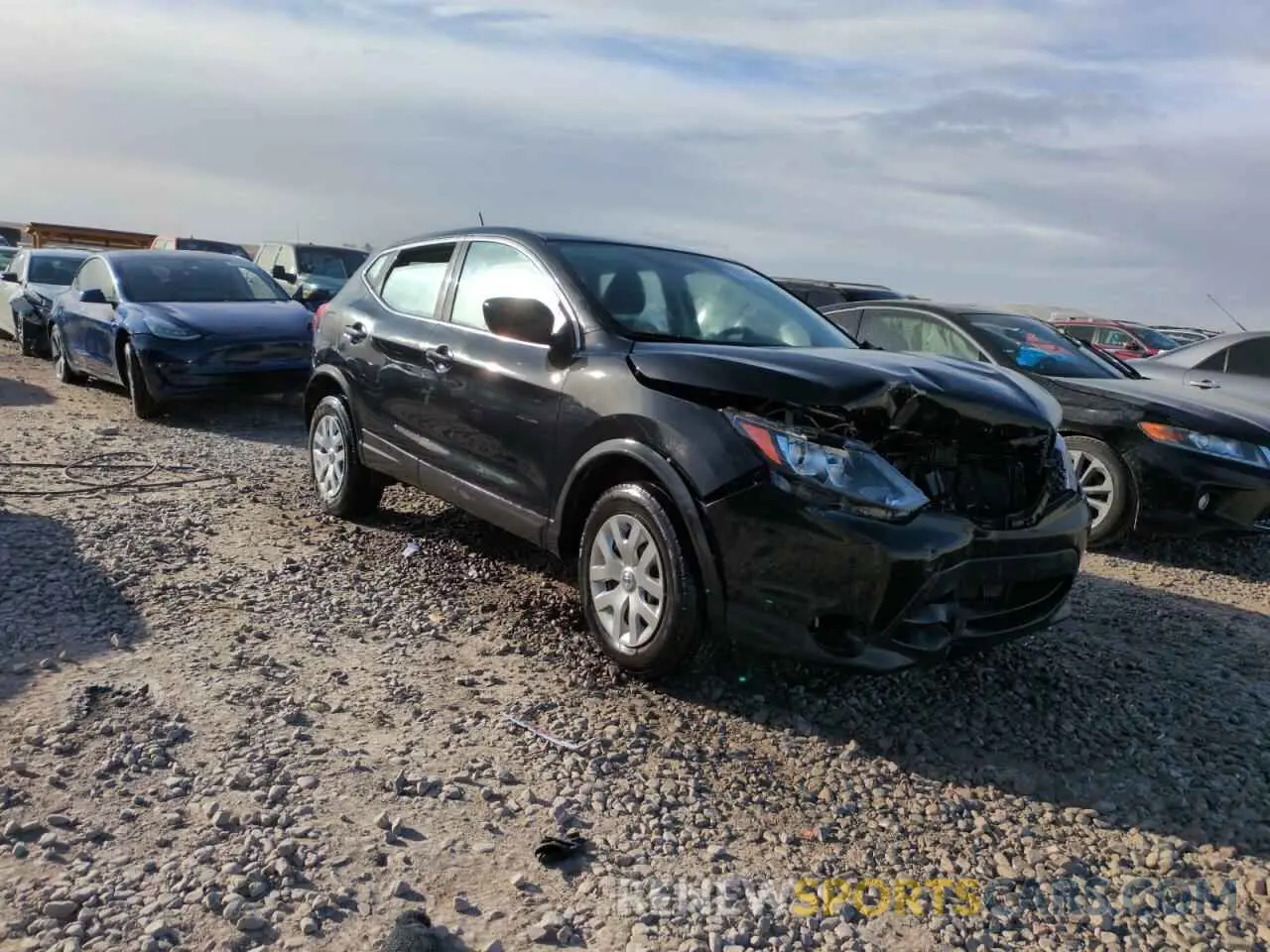 4 fotografías del automóvil dañado JN1BJ1CR0KW335557 NISSAN ROGUE 2019