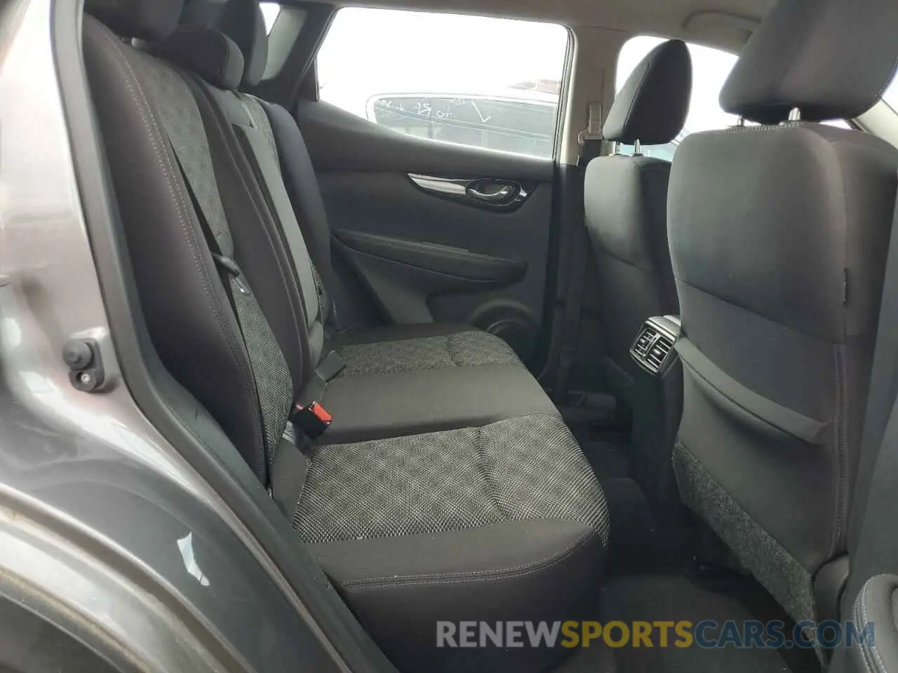 11 fotografías del automóvil dañado JN1BJ1CR0KW627077 NISSAN ROGUE 2019