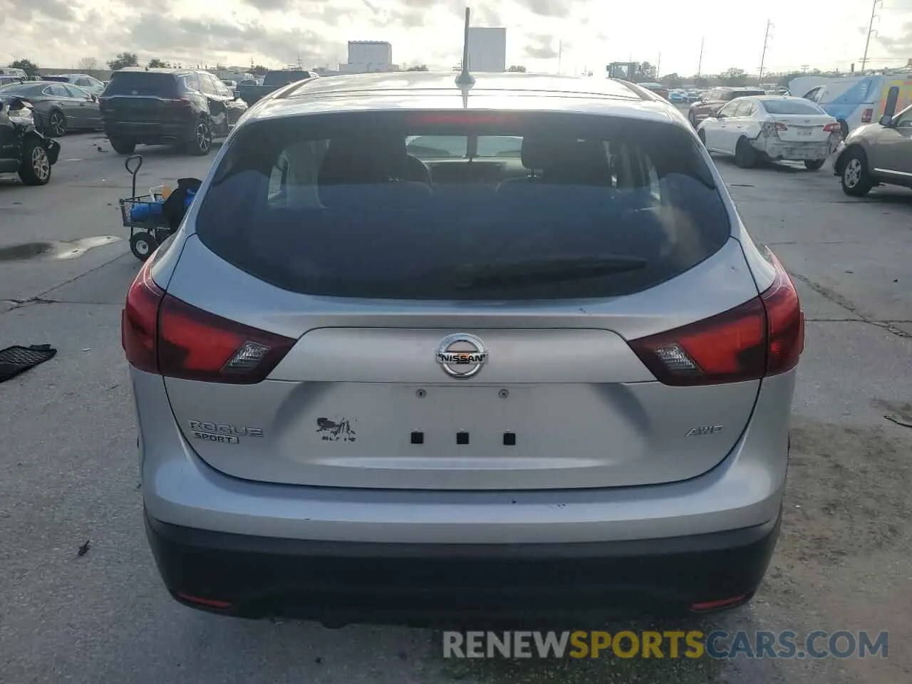 6 fotografías del automóvil dañado JN1BJ1CR1KW340251 NISSAN ROGUE 2019