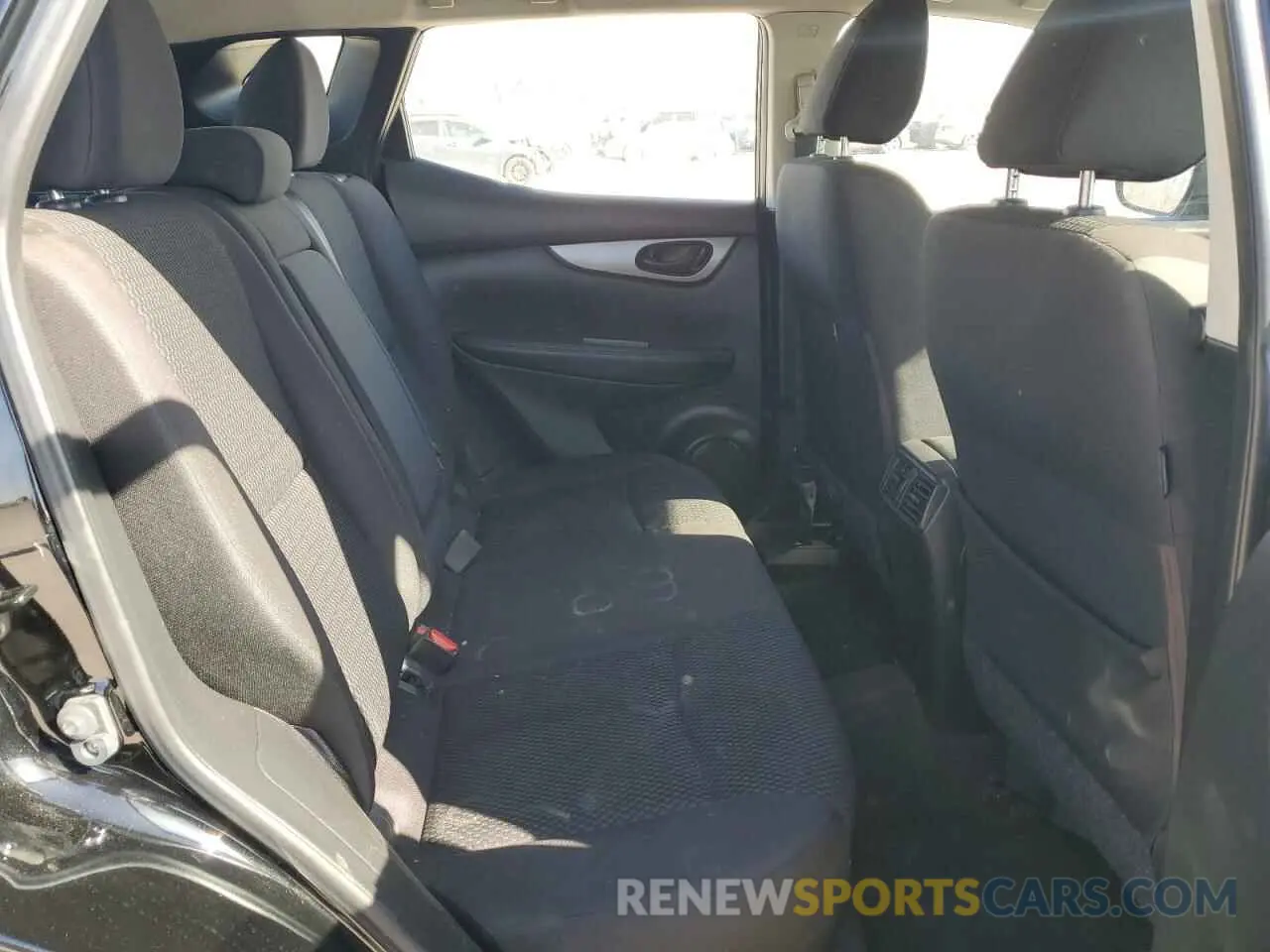 11 fotografías del automóvil dañado JN1BJ1CR3KW316176 NISSAN ROGUE 2019