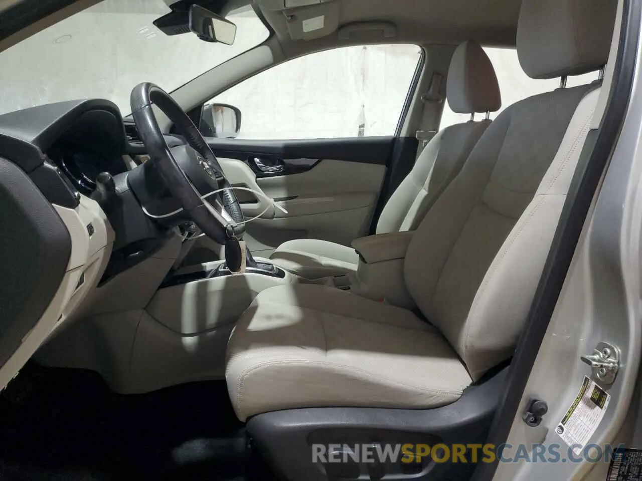7 fotografías del automóvil dañado JN1BJ1CR3KW623220 NISSAN ROGUE 2019