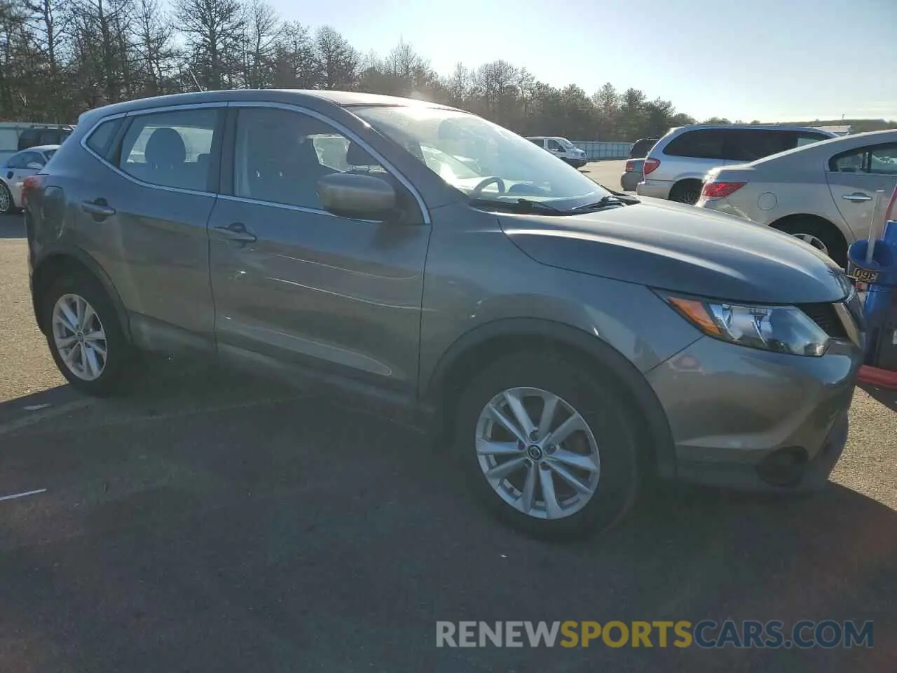 4 fotografías del automóvil dañado JN1BJ1CR4KW324190 NISSAN ROGUE 2019