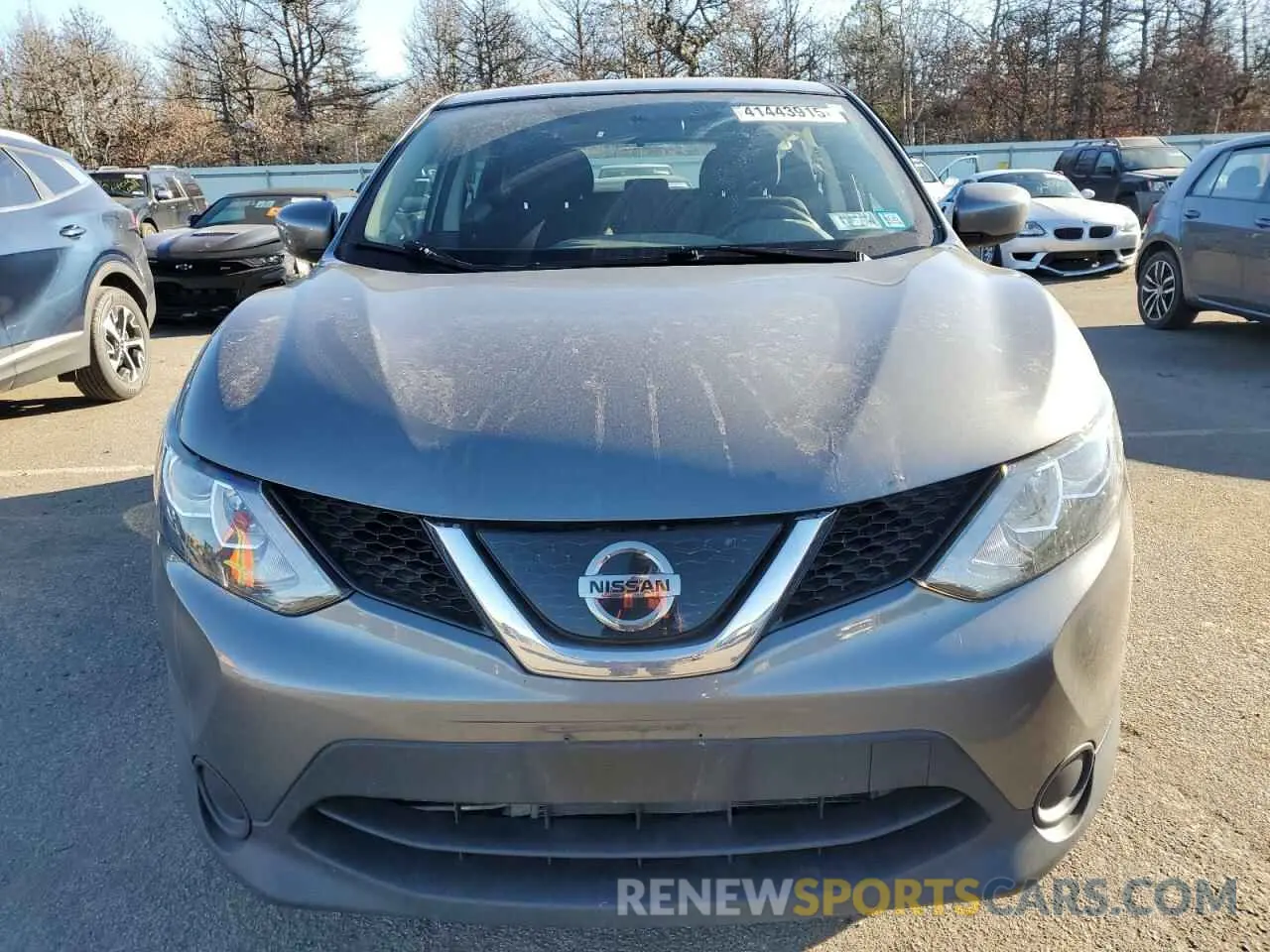 5 fotografías del automóvil dañado JN1BJ1CR4KW324190 NISSAN ROGUE 2019