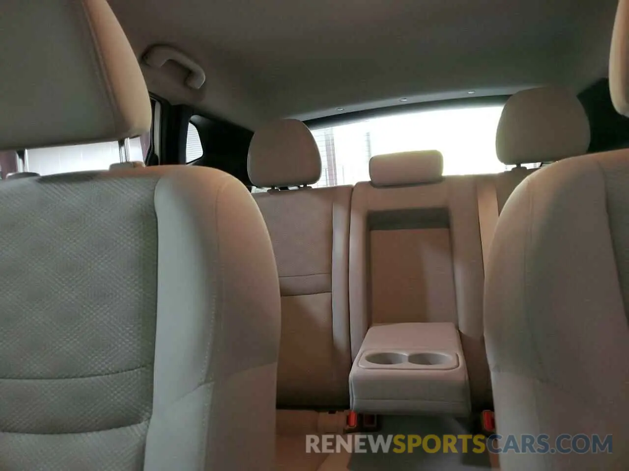 10 fotografías del automóvil dañado JN1BJ1CR6KW311974 NISSAN ROGUE 2019
