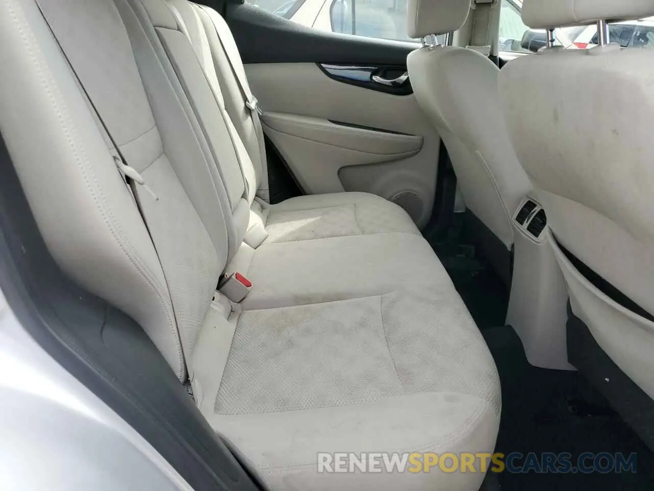 11 fotografías del automóvil dañado JN1BJ1CR6KW349558 NISSAN ROGUE 2019